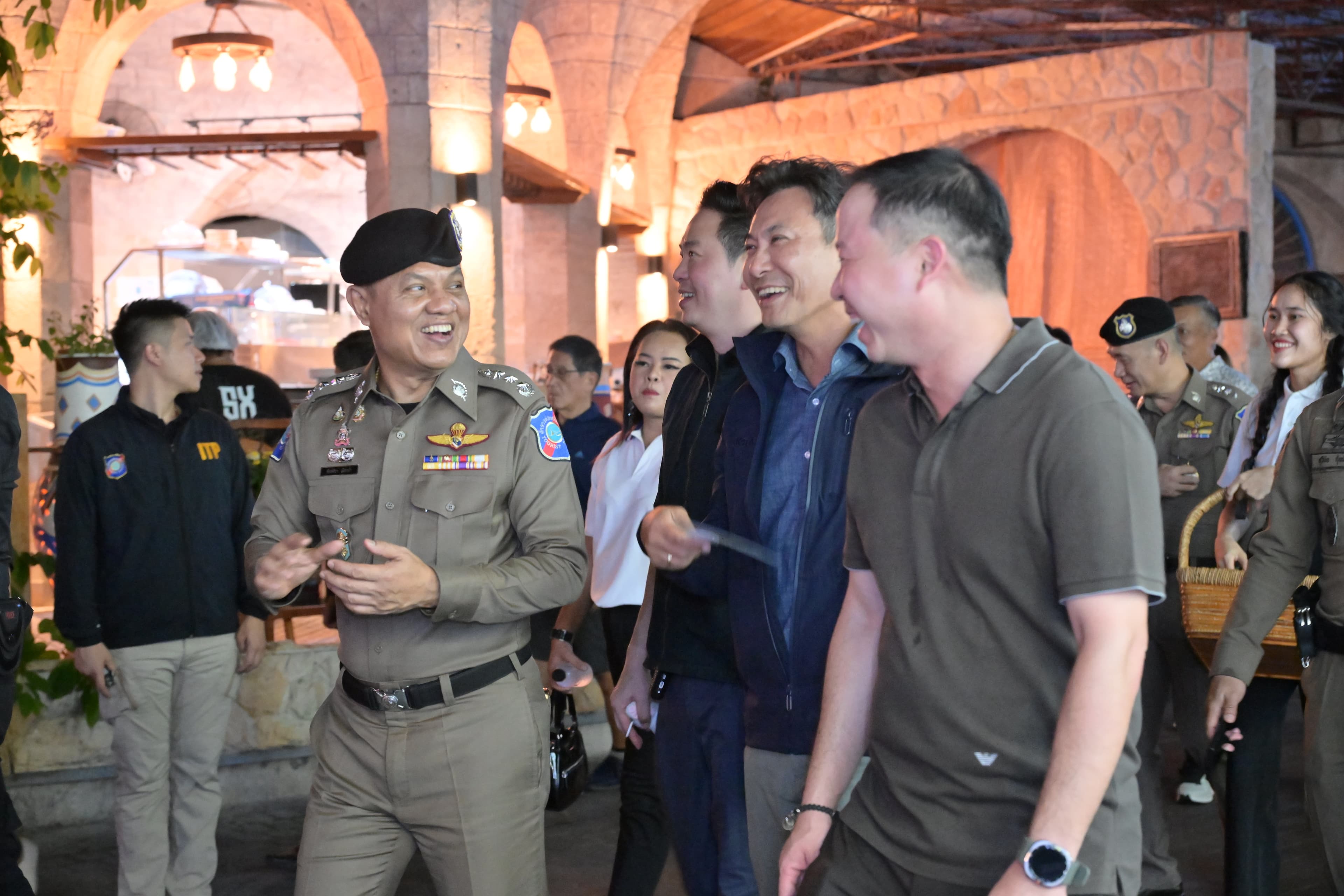 รูปภาพแกลเลอรี
