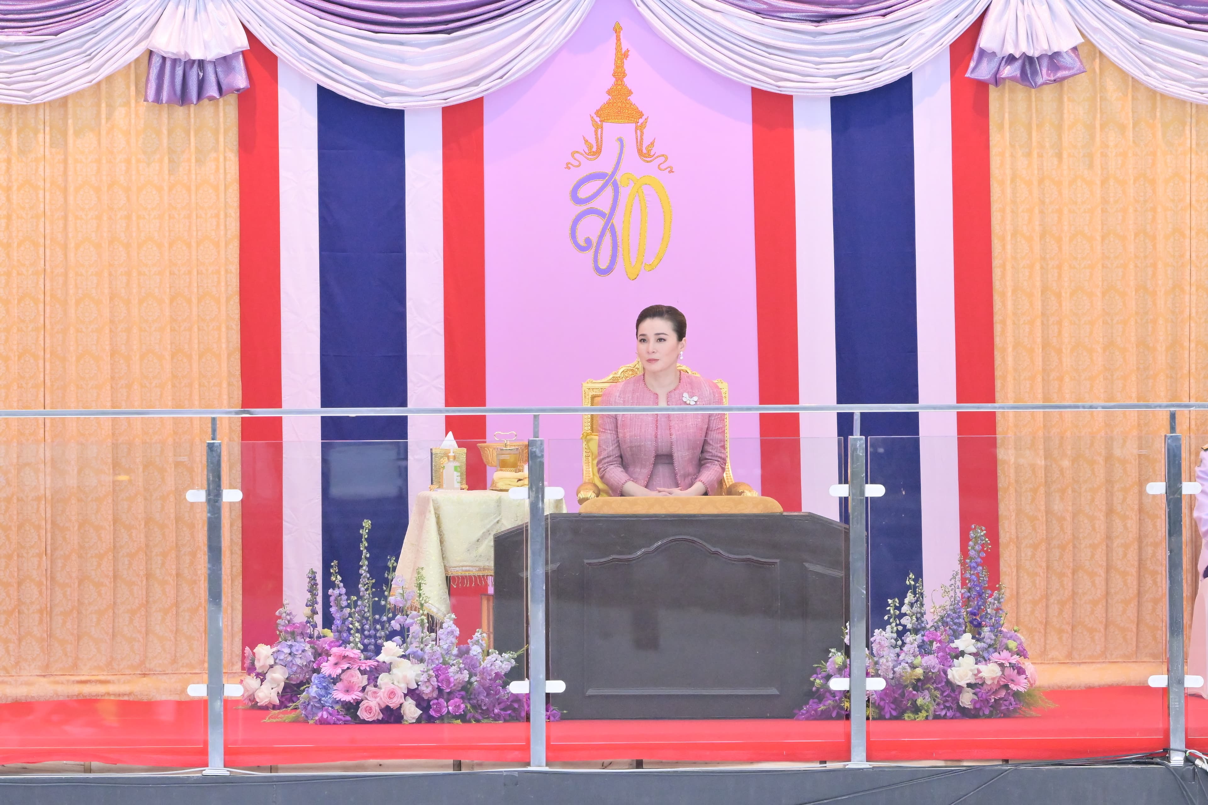 รูปภาพแกลเลอรี