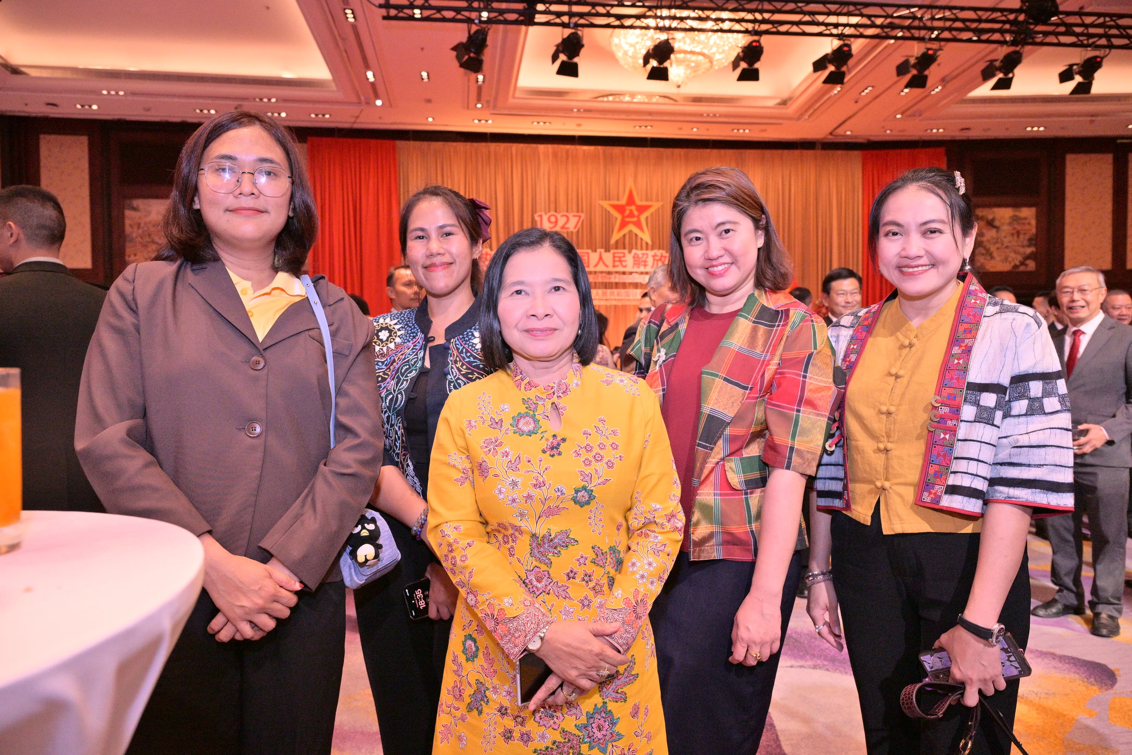 รูปภาพแกลเลอรี