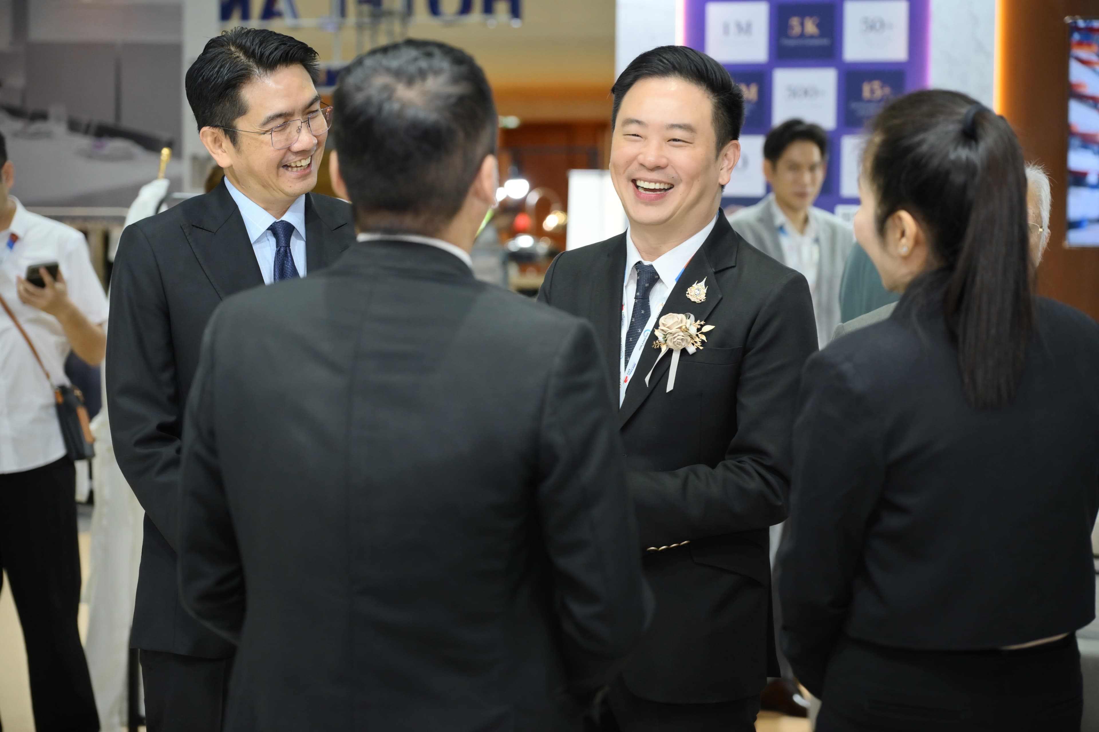 รูปภาพแกลเลอรี