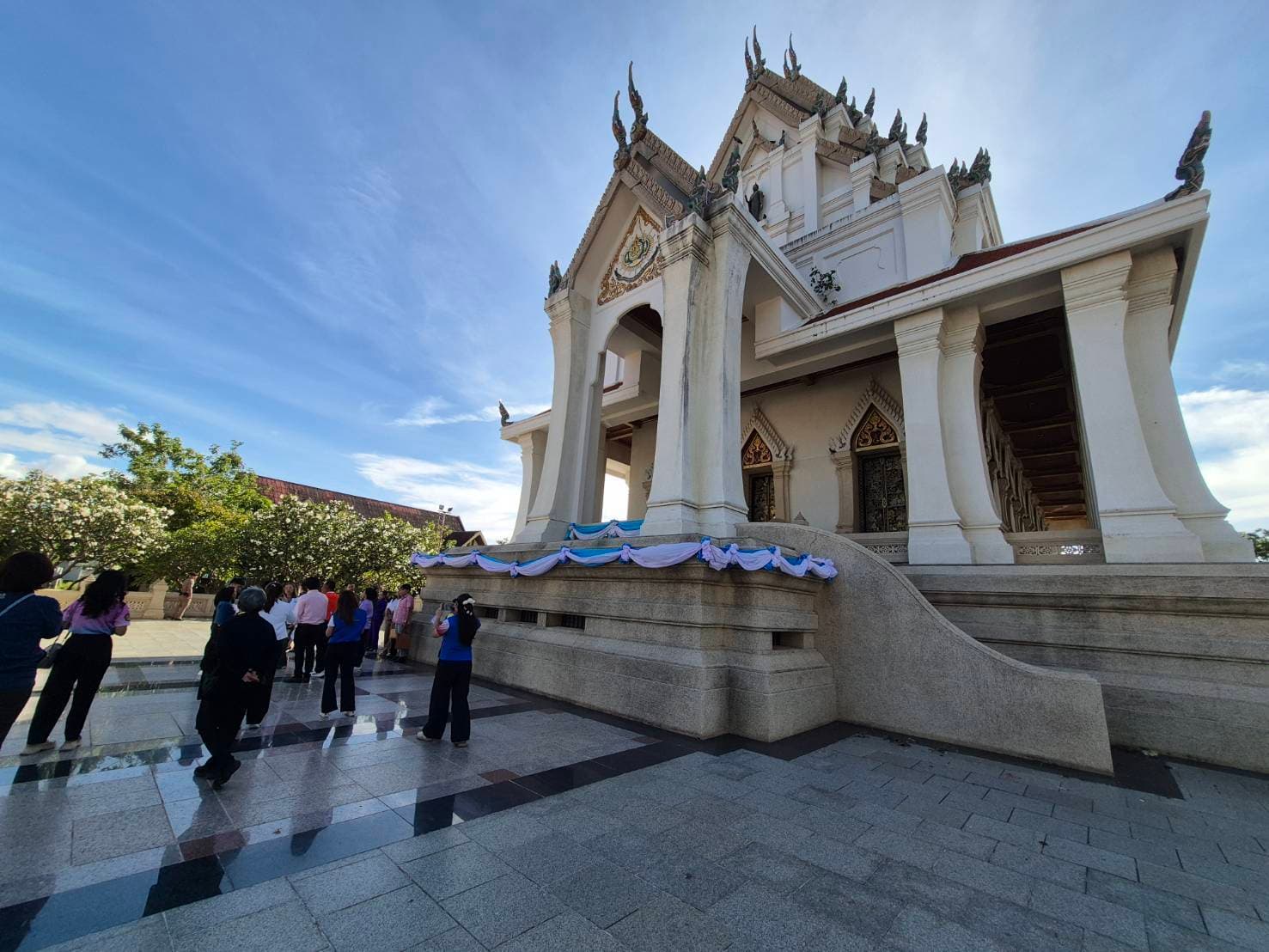 รูปภาพแกลเลอรี