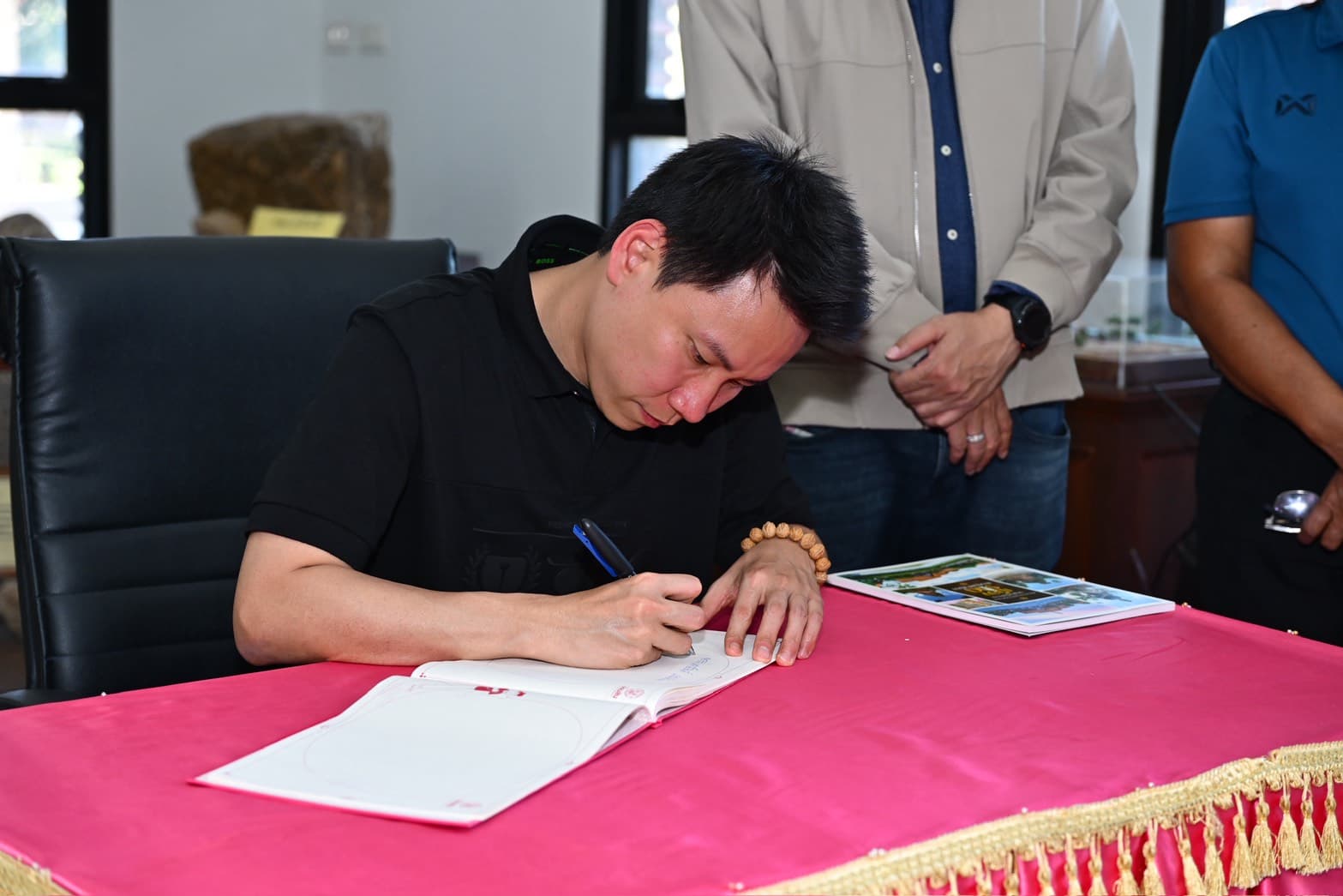 รูปภาพแกลเลอรี