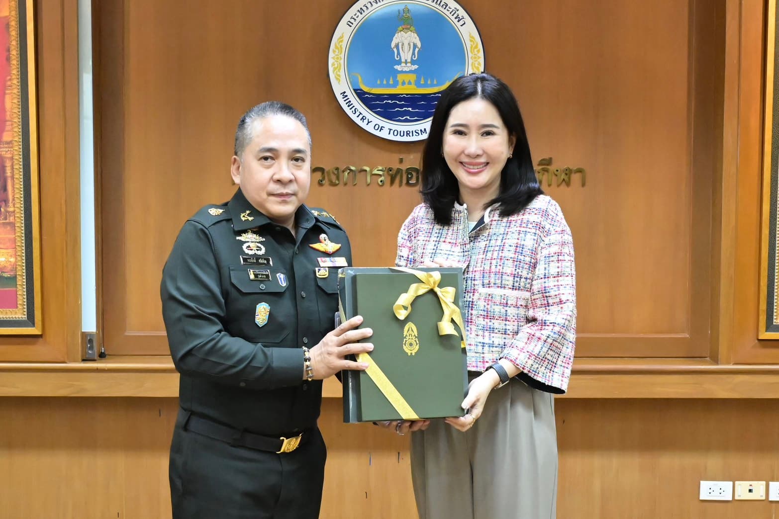 รูปภาพแกลเลอรี