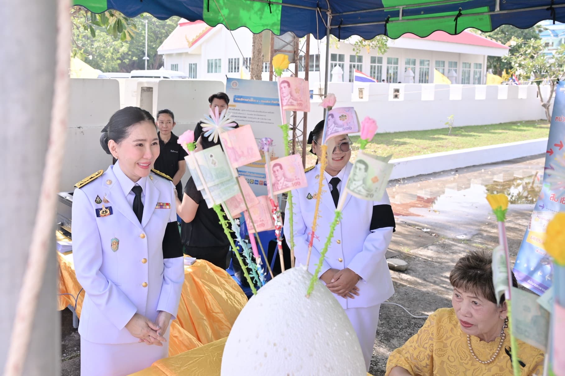 รูปภาพแกลเลอรี