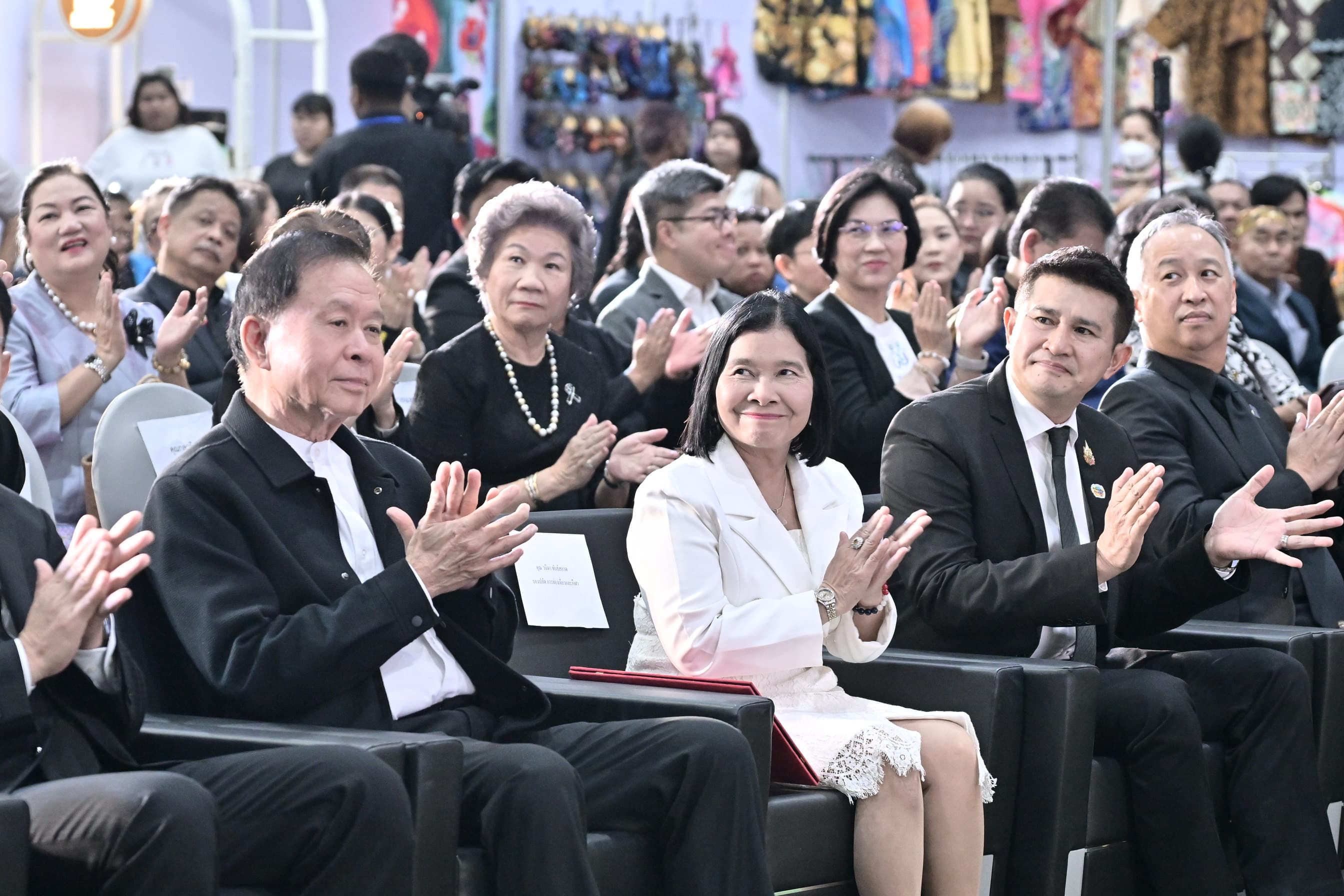 รูปภาพแกลเลอรี