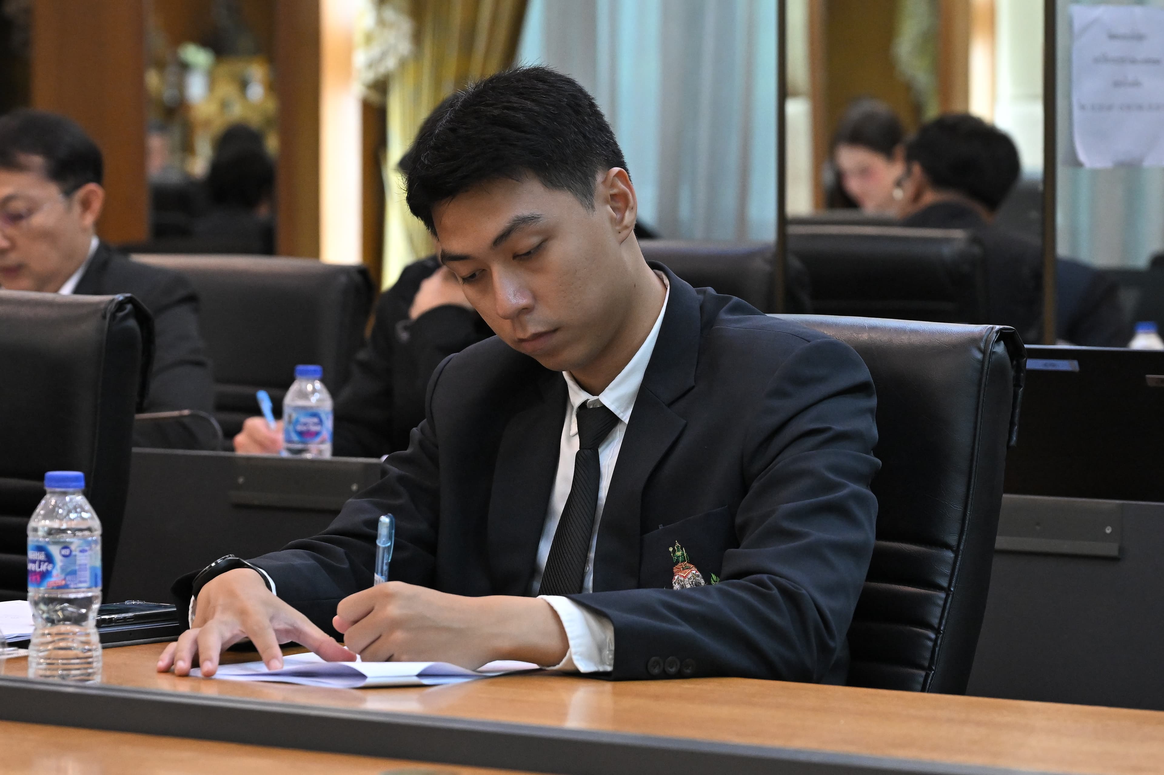 รูปภาพแกลเลอรี