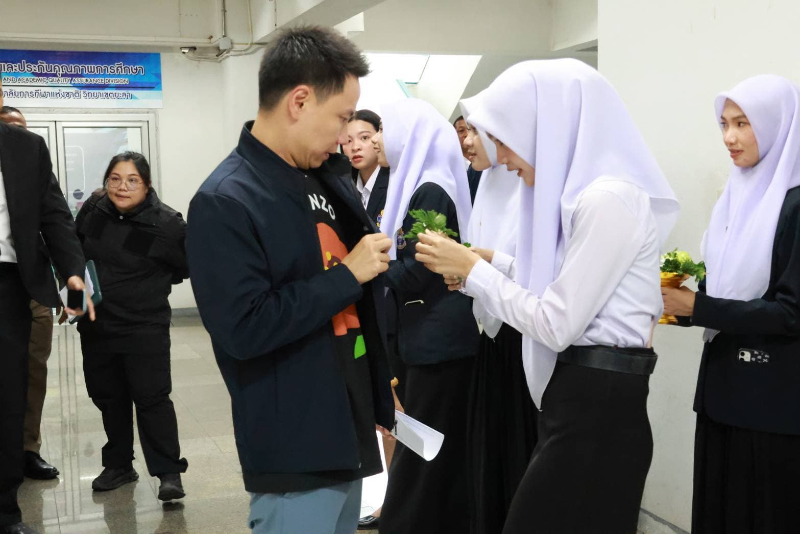 รูปภาพแกลเลอรี