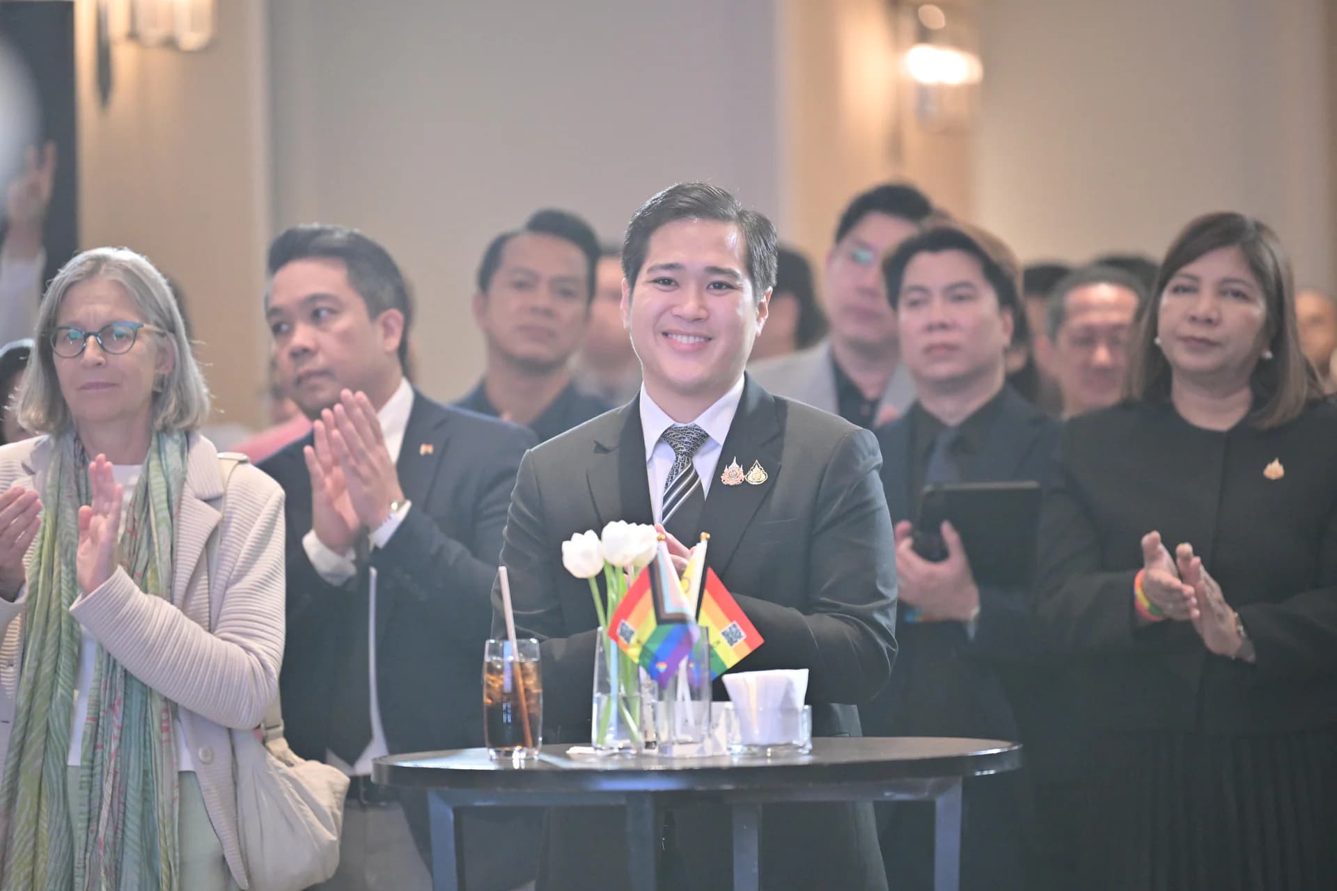 รูปภาพแกลเลอรี