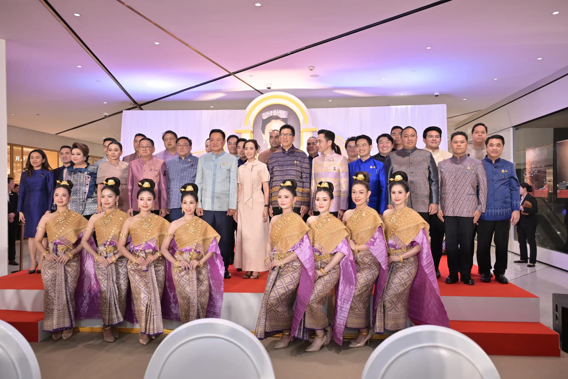 รูปภาพแกลเลอรี
