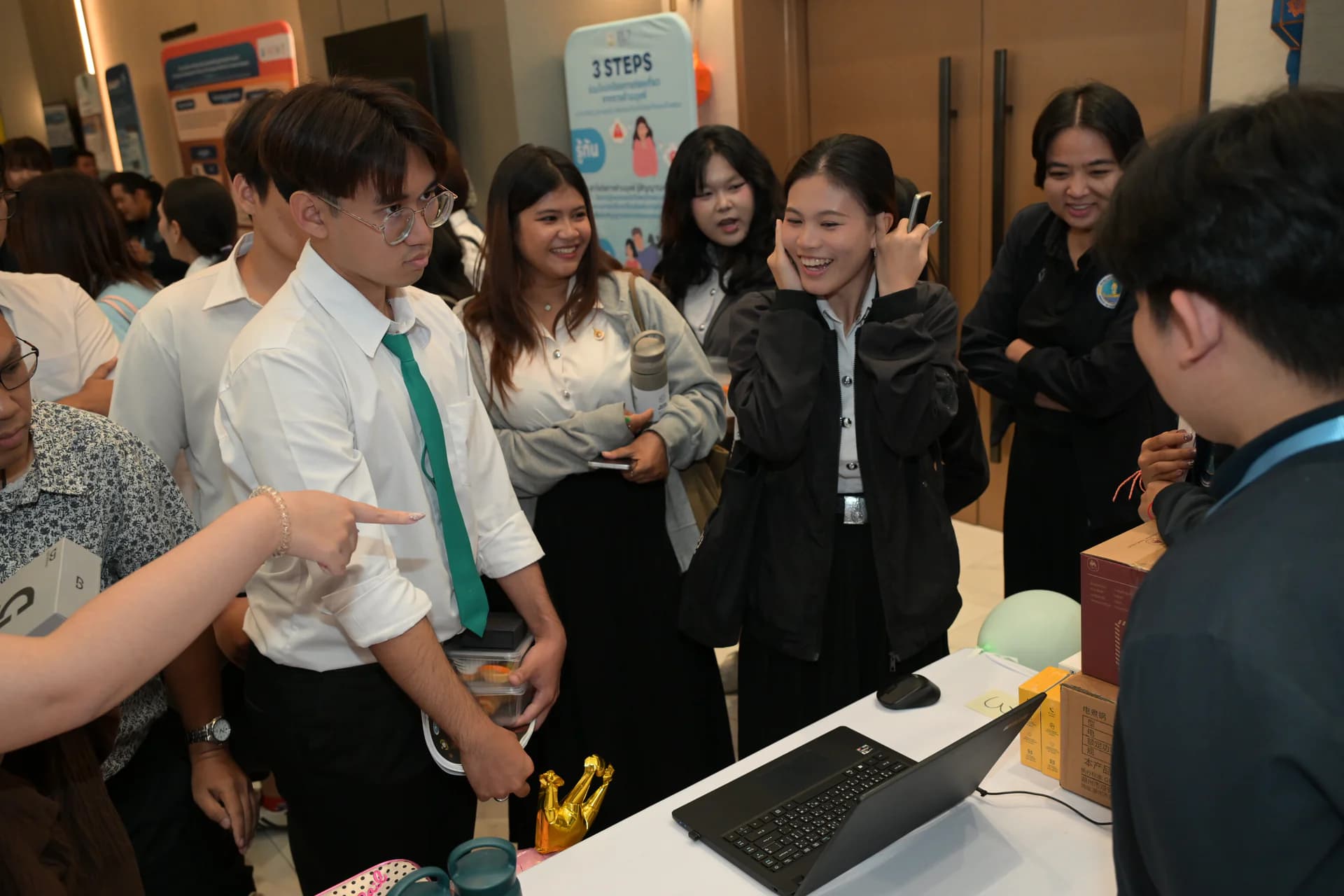 รูปภาพแกลเลอรี