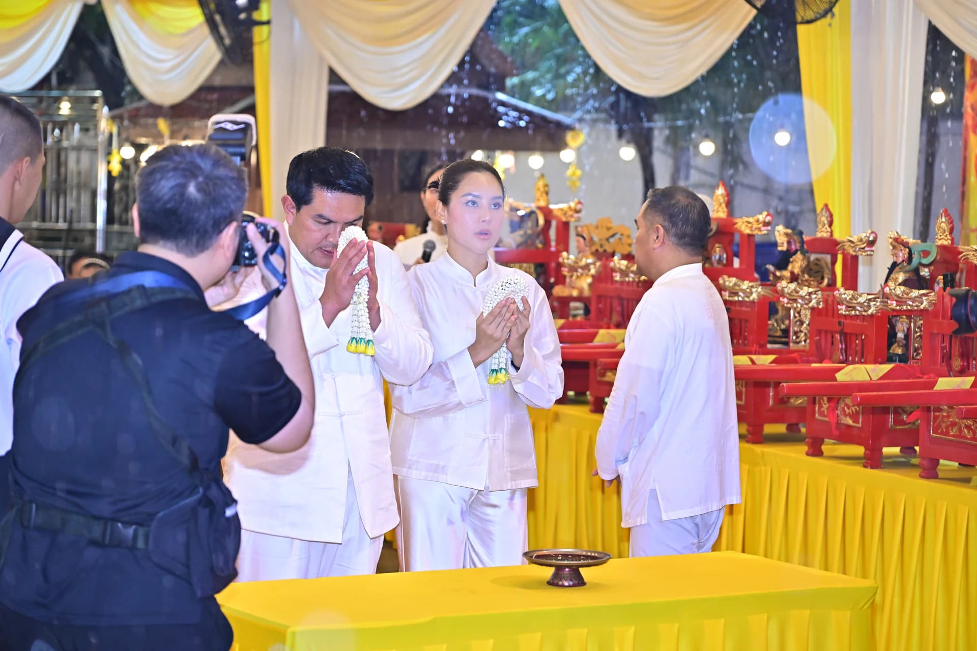 รูปภาพแกลเลอรี