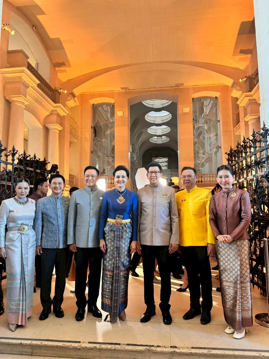 รูปภาพแกลเลอรี