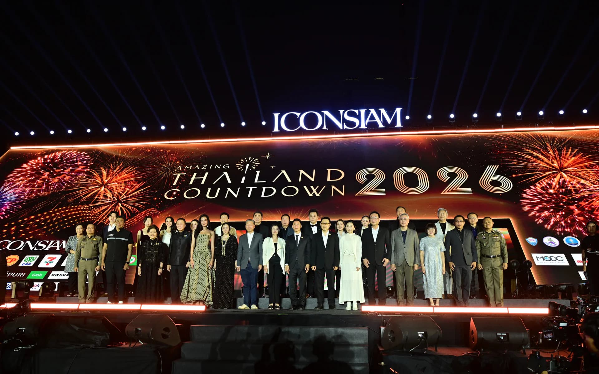 รมว.อรรถกร  ร่วมงาน Amazing Thailand Countdown 2026 @ICONSIAM ผลักดันไทยสู่จุดหมายปลายทางระดับโลก