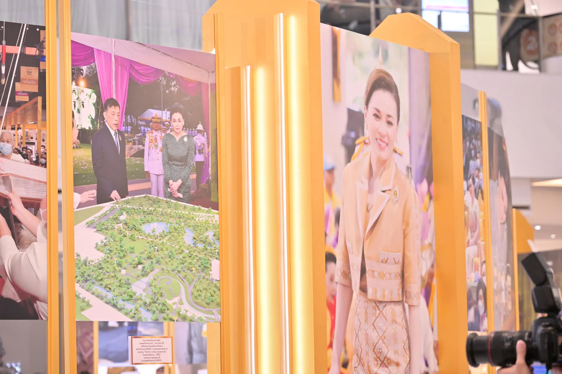 รูปภาพแกลเลอรี