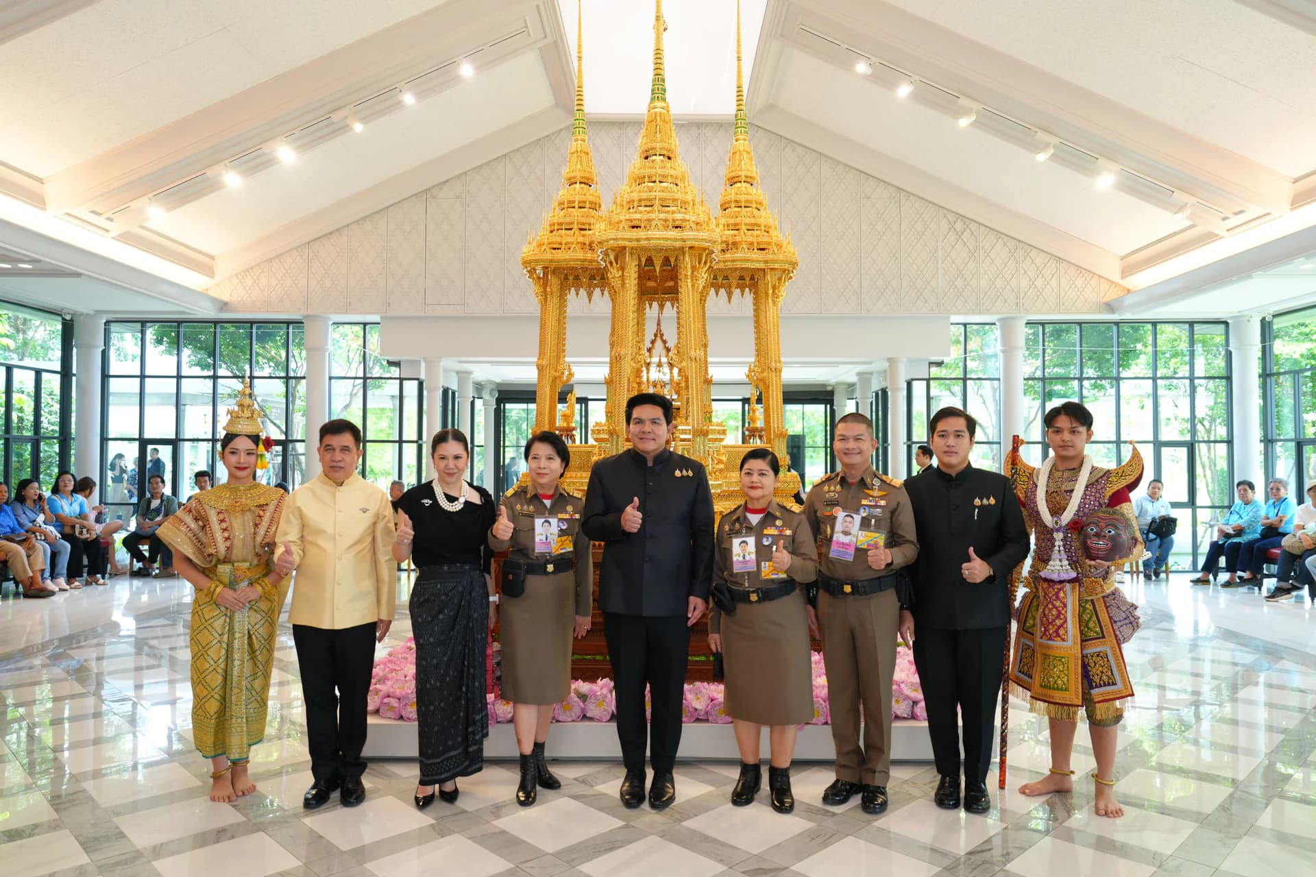 รูปภาพแกลเลอรี