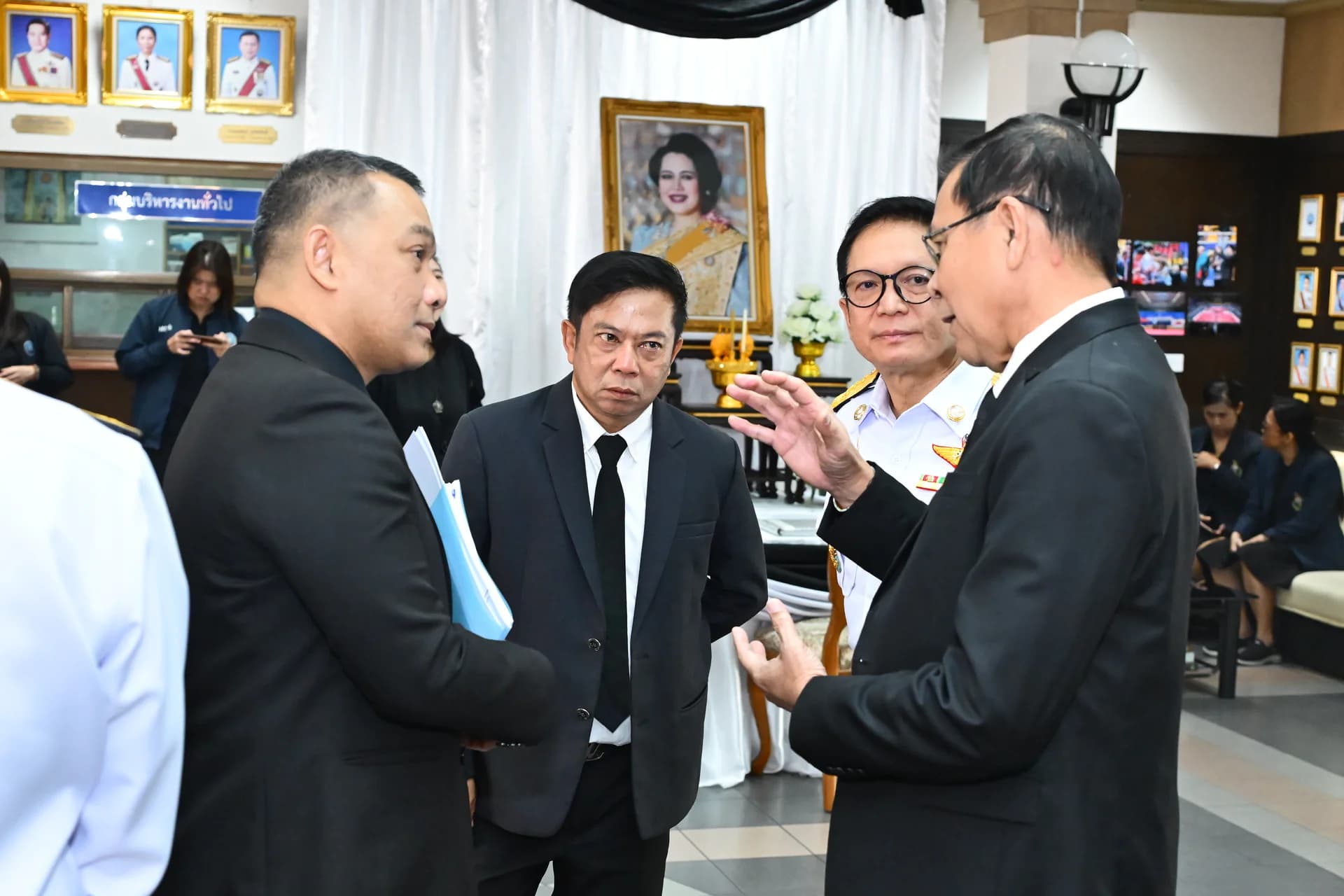 รูปภาพแกลเลอรี