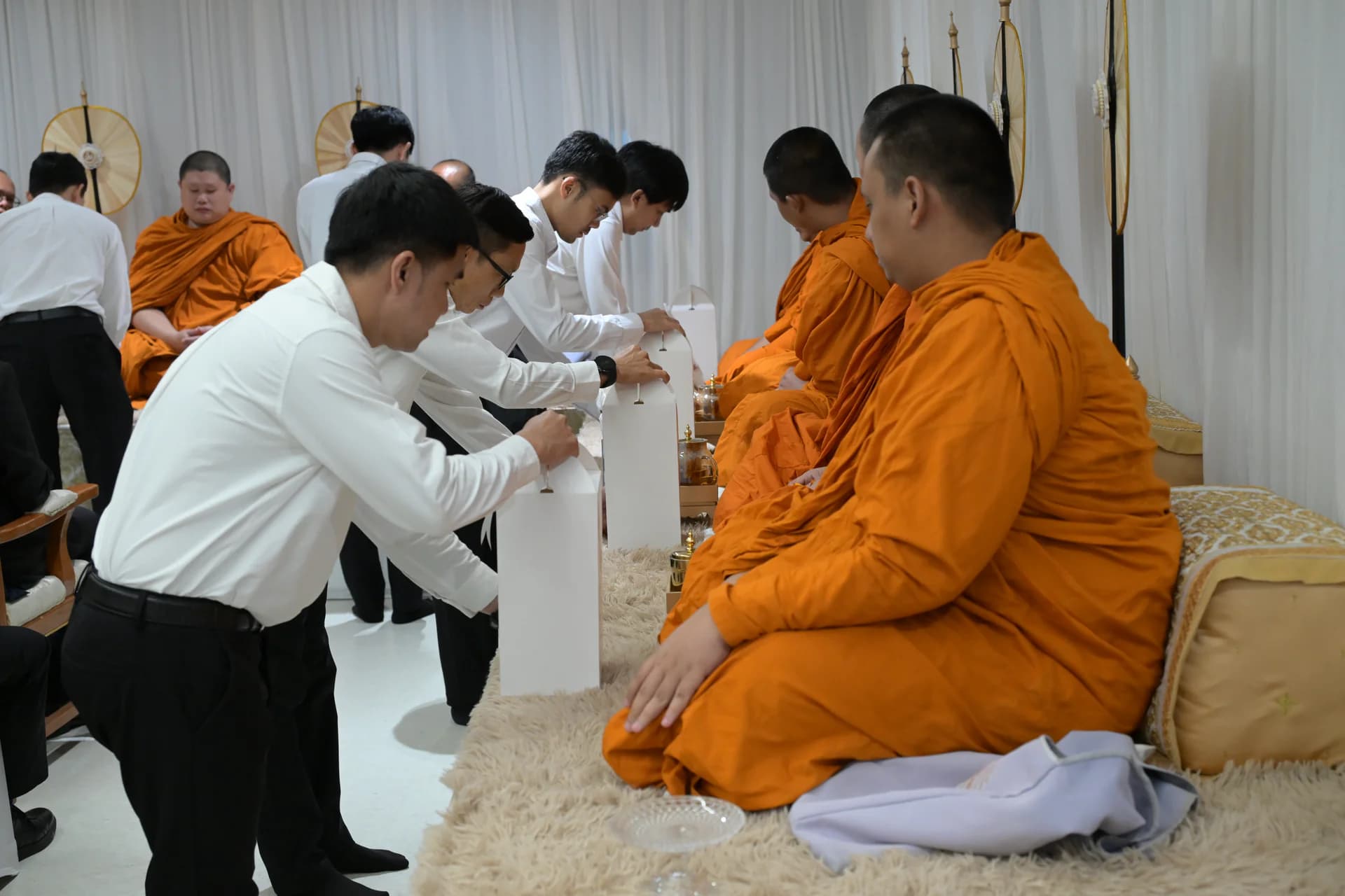 รูปภาพแกลเลอรี
