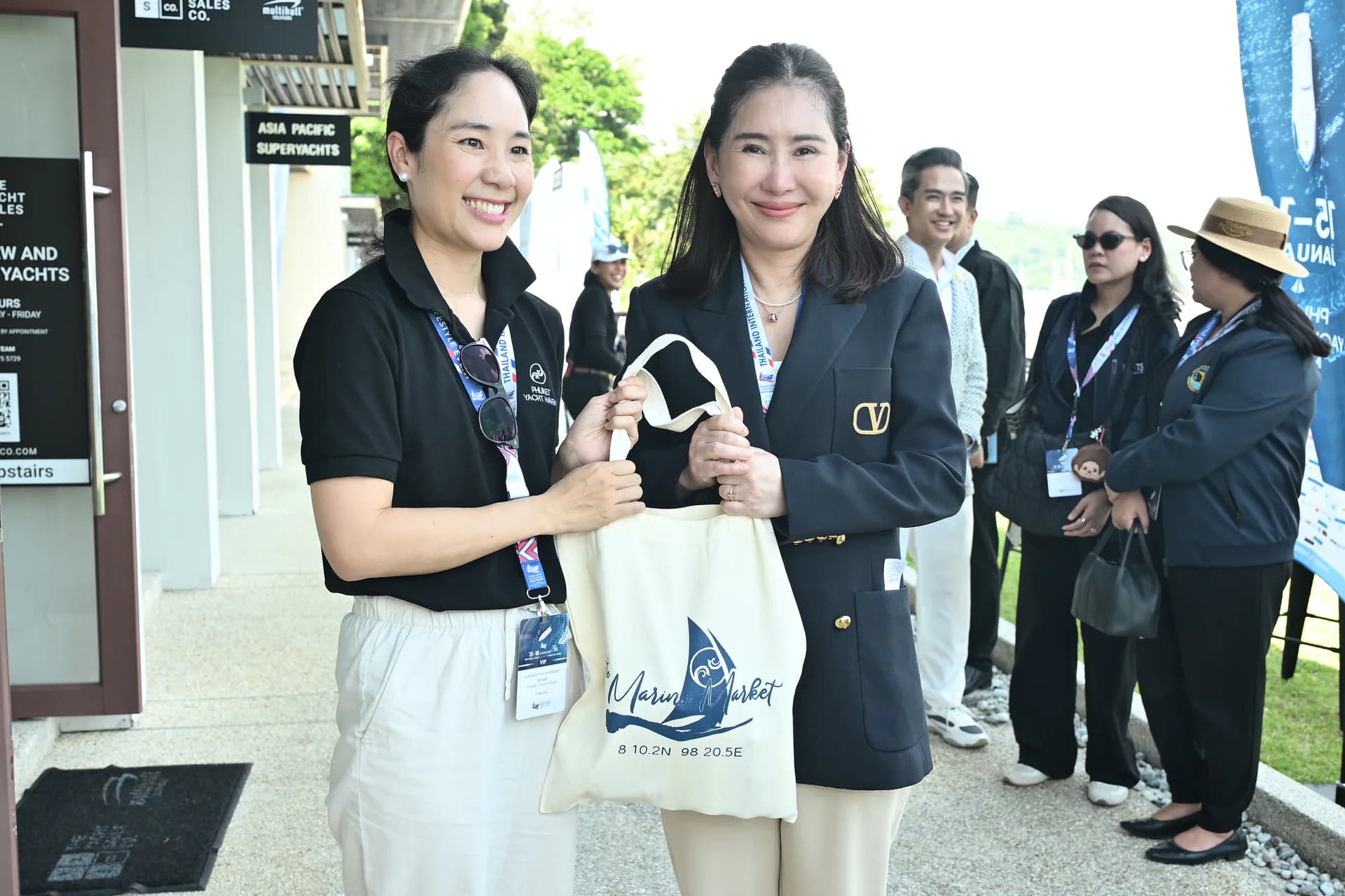 รูปภาพแกลเลอรี