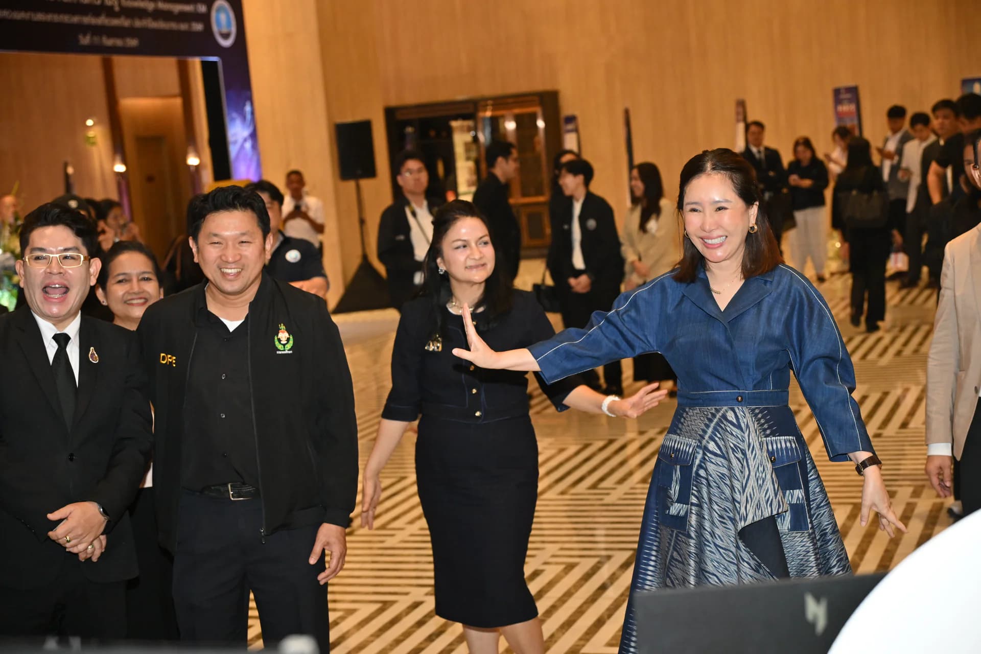 รูปภาพแกลเลอรี