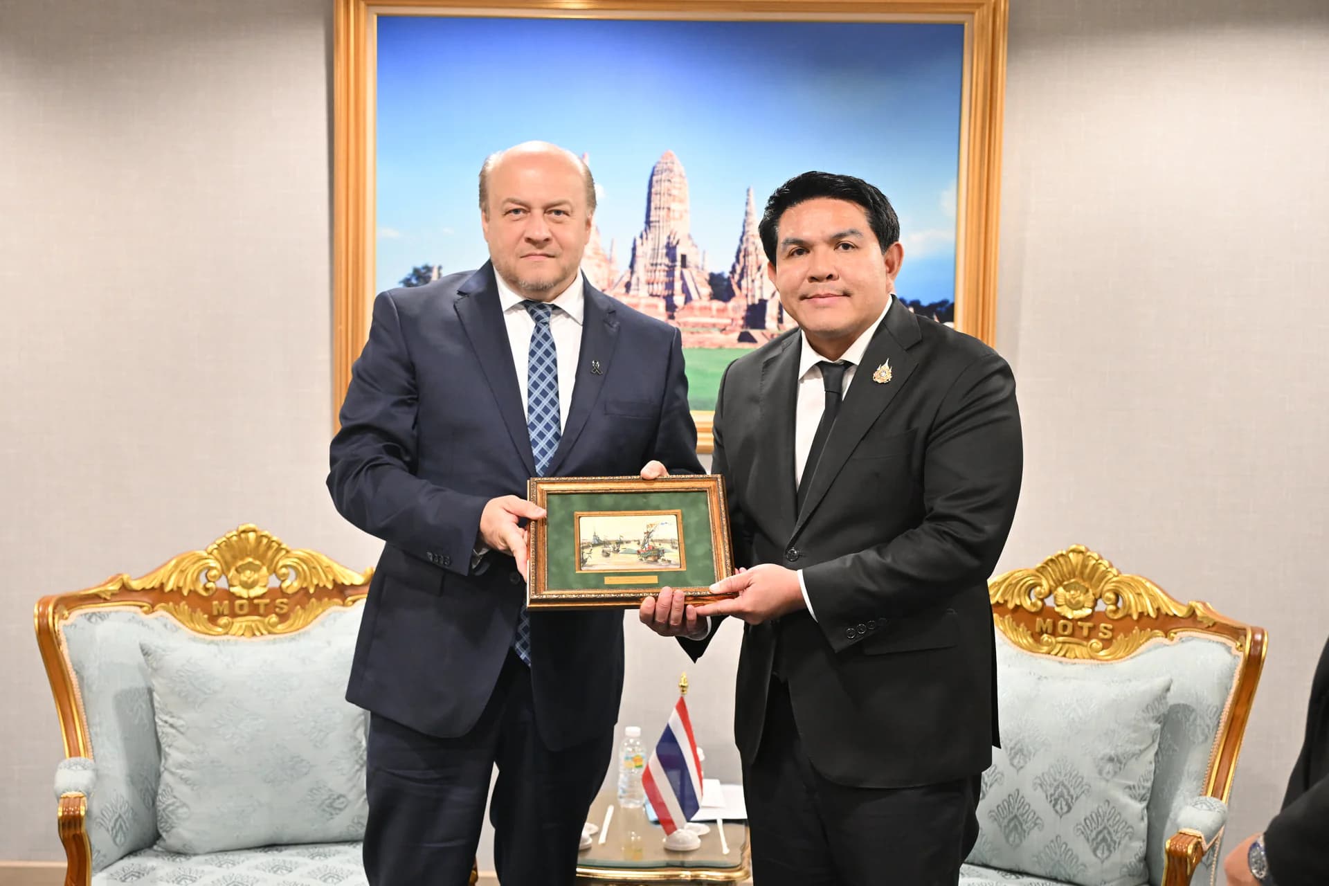 รูปภาพแกลเลอรี