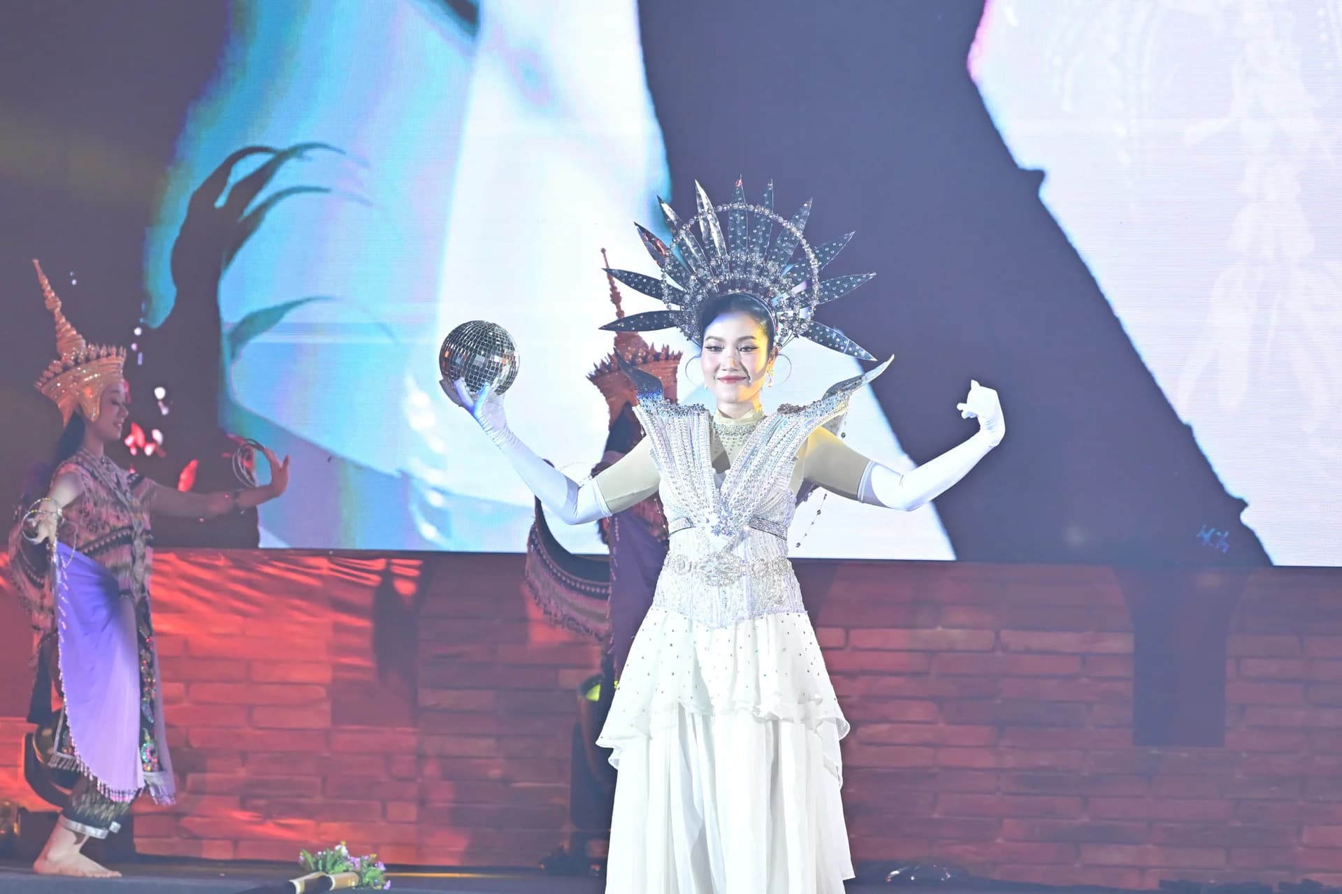 รูปภาพแกลเลอรี
