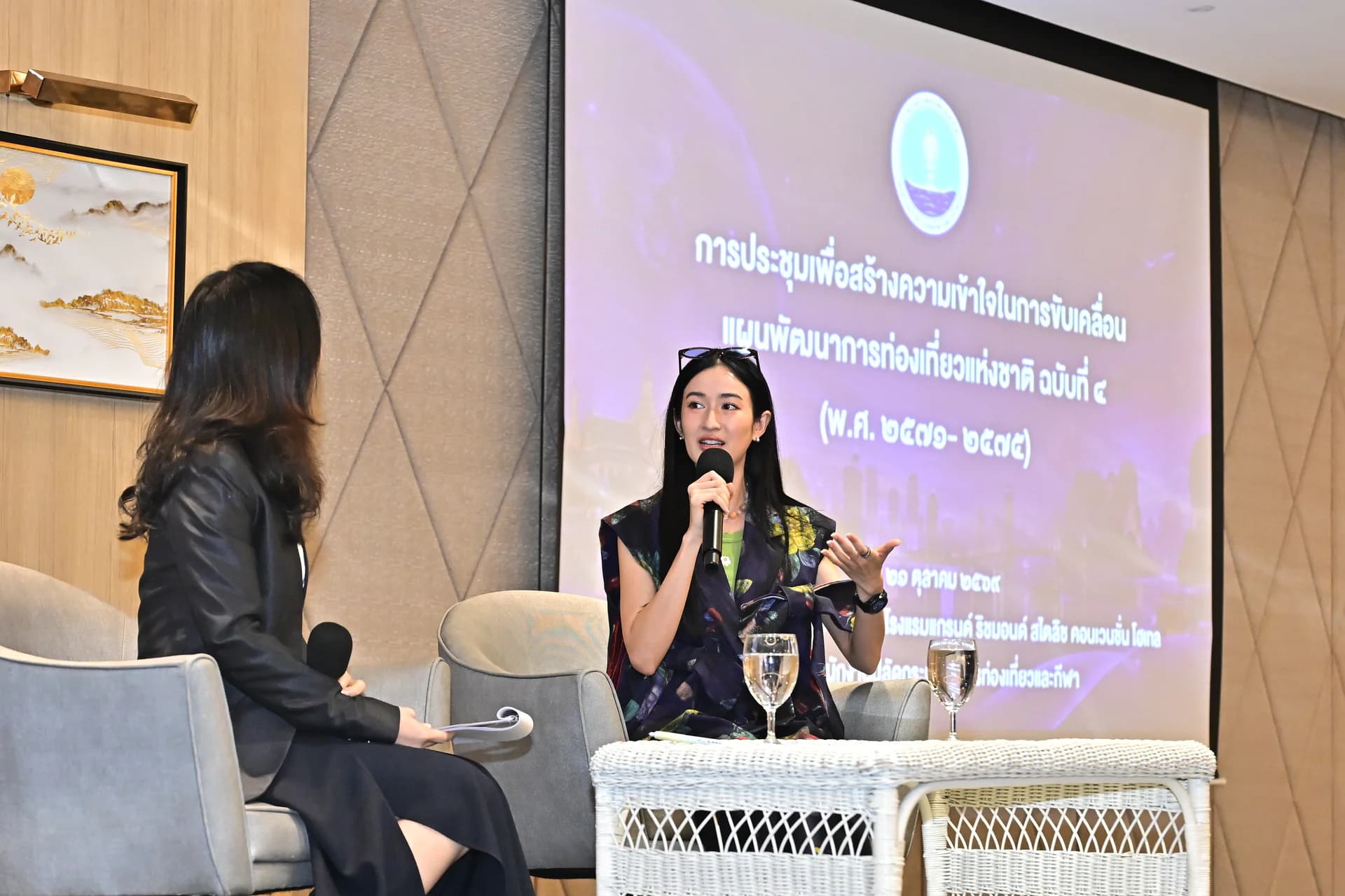 รูปภาพแกลเลอรี
