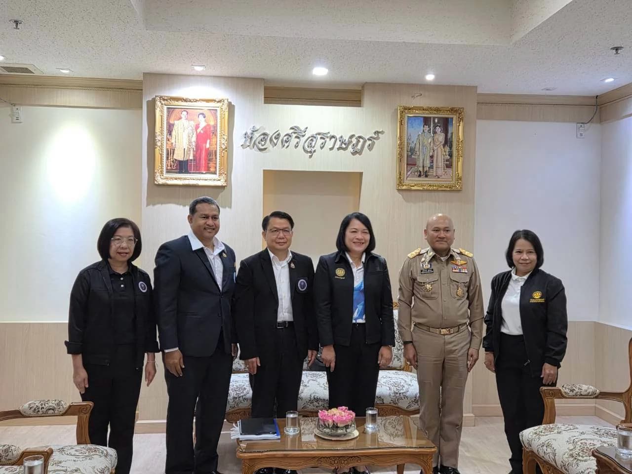 รูปภาพแกลเลอรี