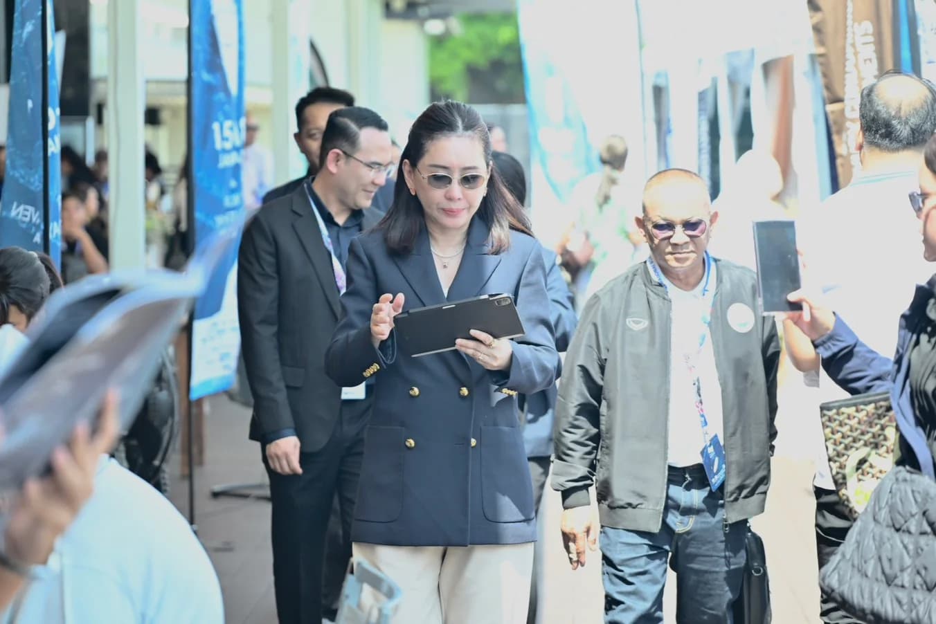 รูปภาพแกลเลอรี