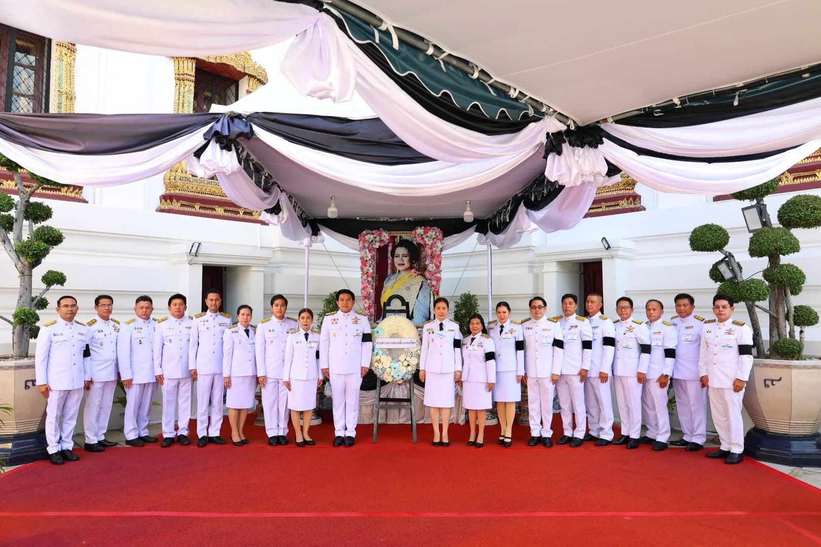 รูปภาพแกลเลอรี
