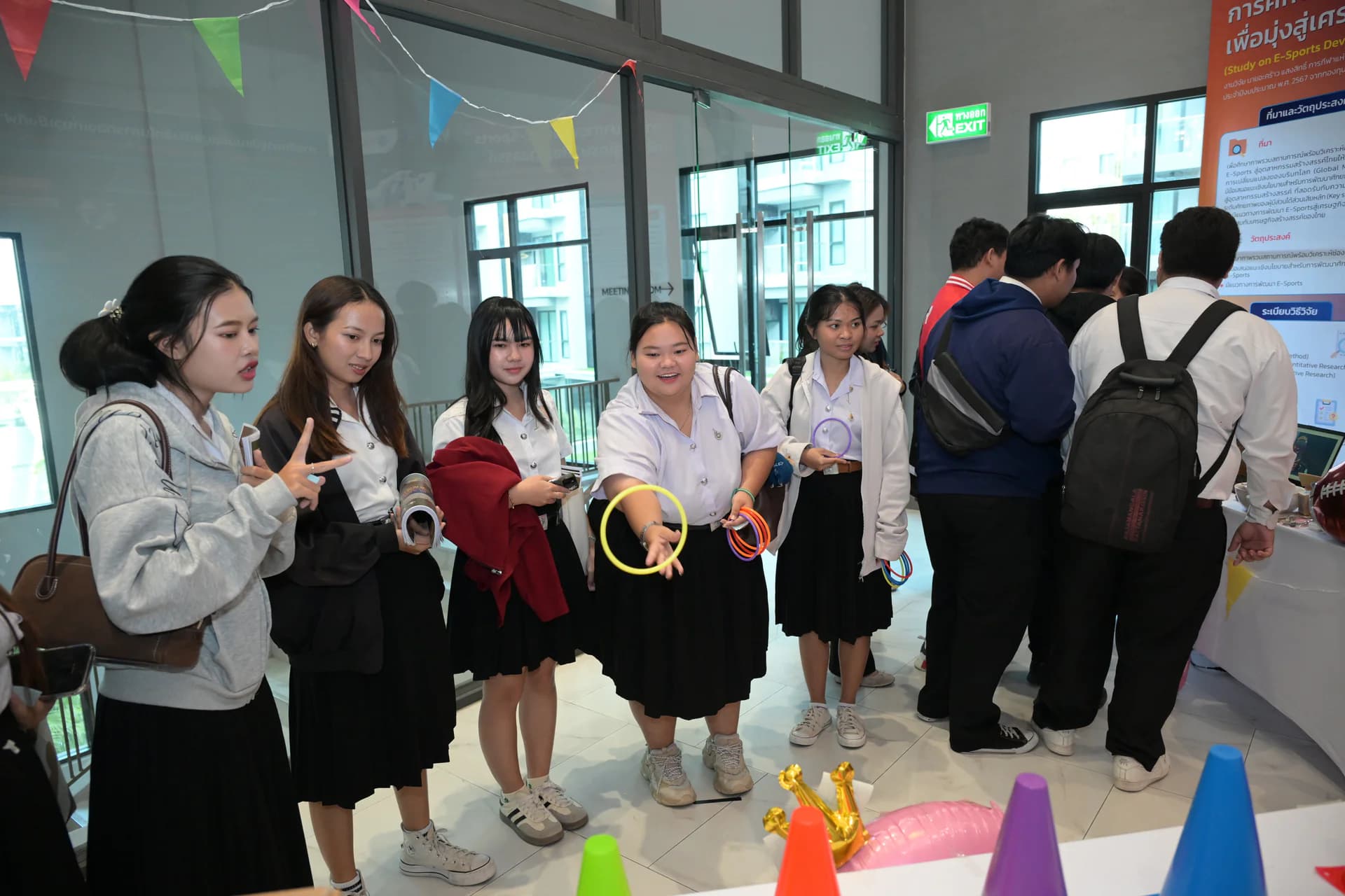 รูปภาพแกลเลอรี
