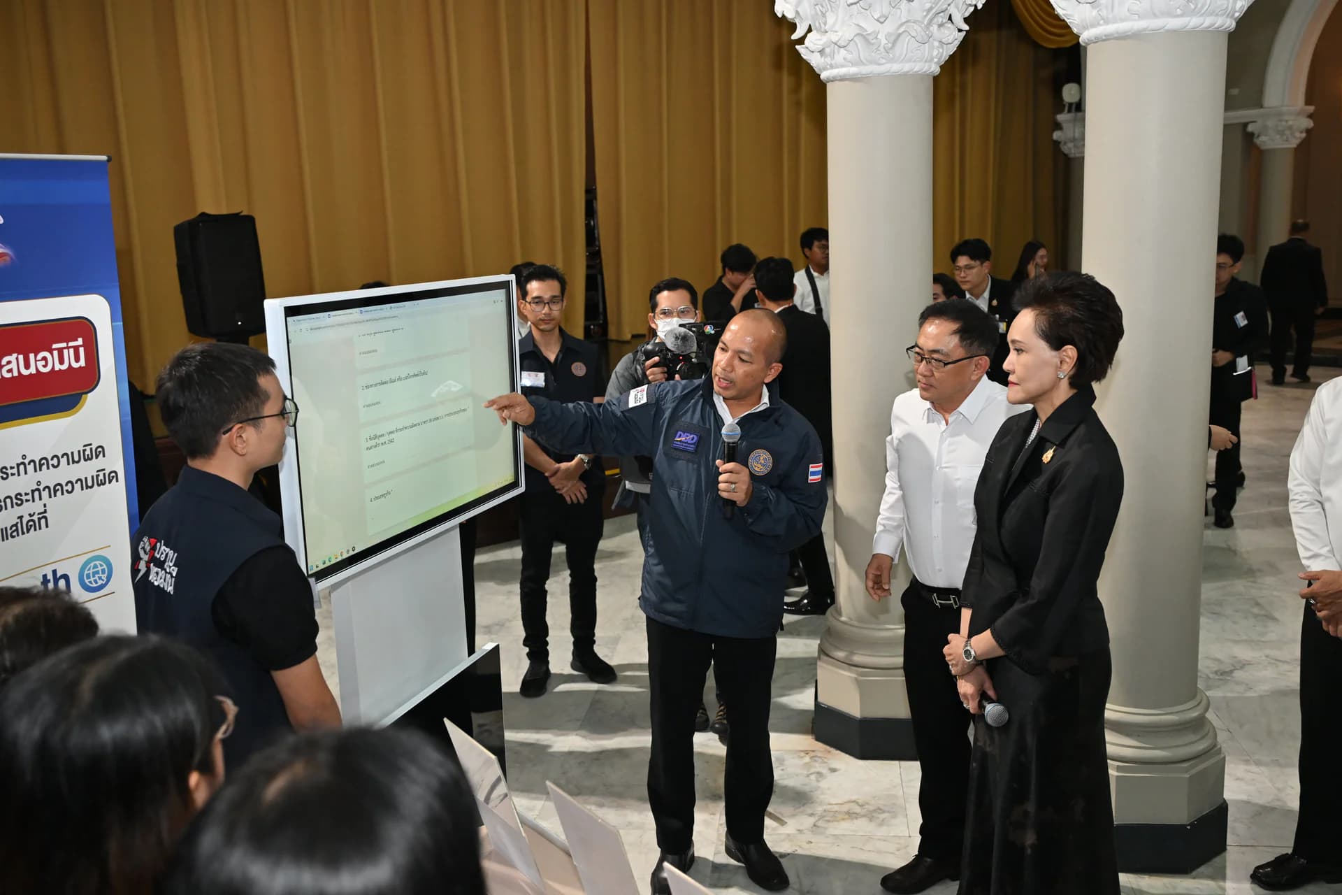 รูปภาพแกลเลอรี