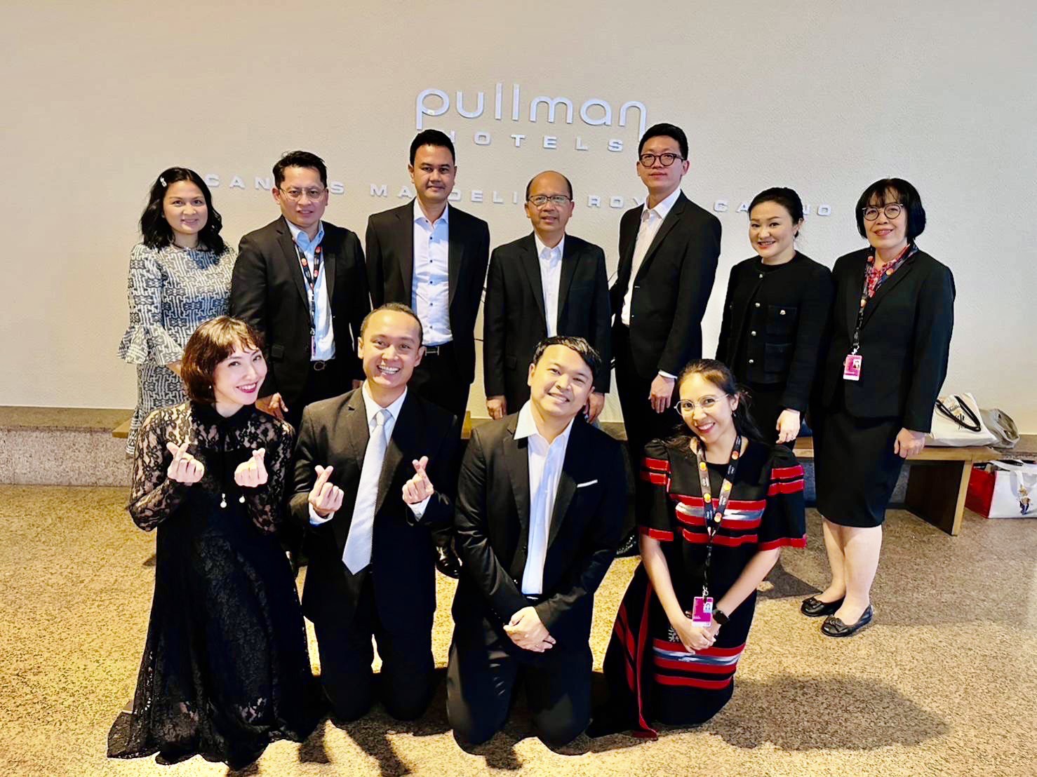 ปลัดกระทรวงการท่องเที่ยว ร่วมรับเสด็จทูลกระหม่อมหญิงอุบลรัตนราชกัญญา สิริวัฒนาพรรณวดี ซึ่งเสด็จเป็นองค์ประธานเปิดงานส่งเสริมและเผยแพร่ภาพยนตร์และวีดิทัศน์
