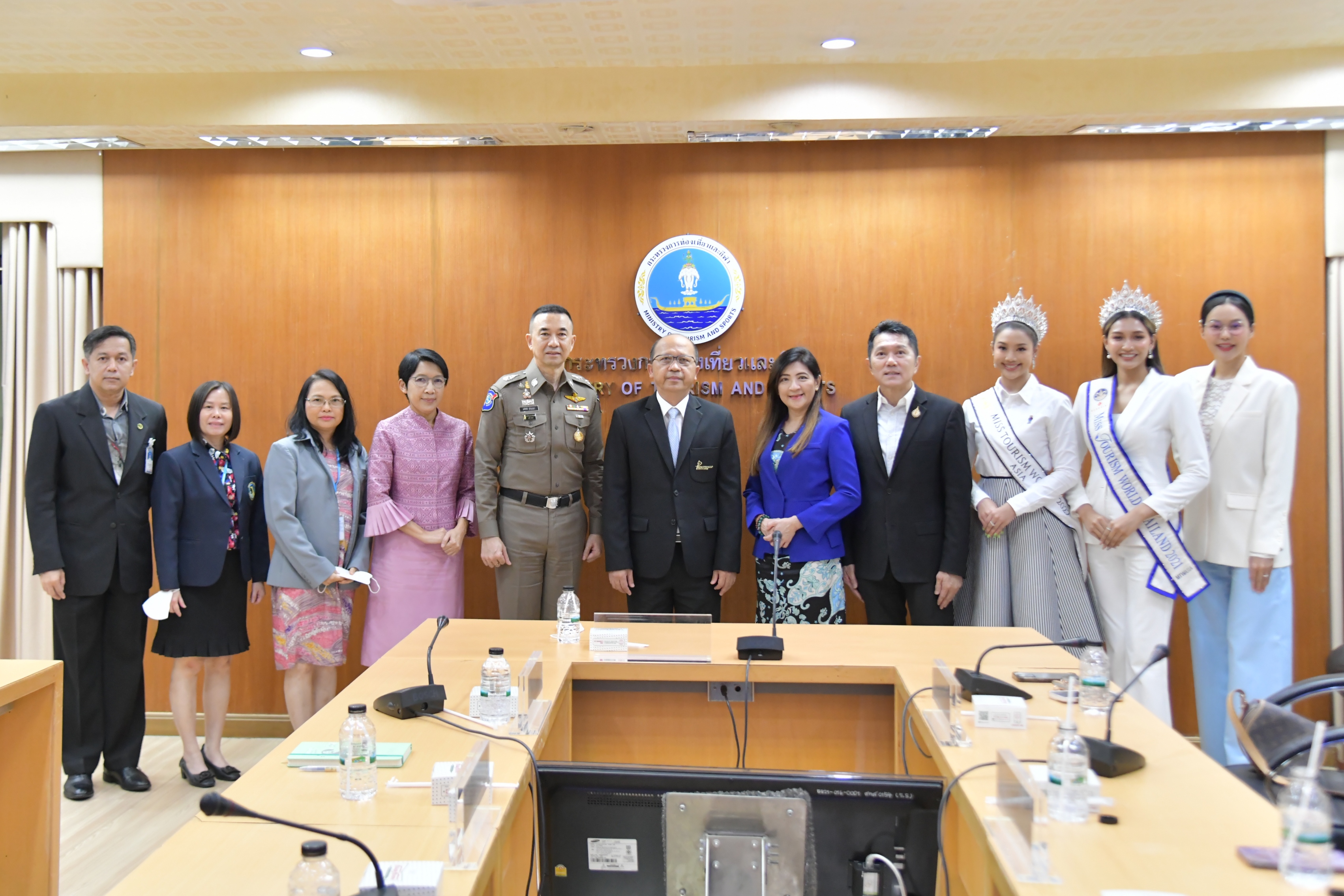 ปลัดท่องเที่ยวและกีฬารับฟังบทบาท กิจกรรม และความสามารถของทูตการท่องเที่ยวและทูตการกีฬา