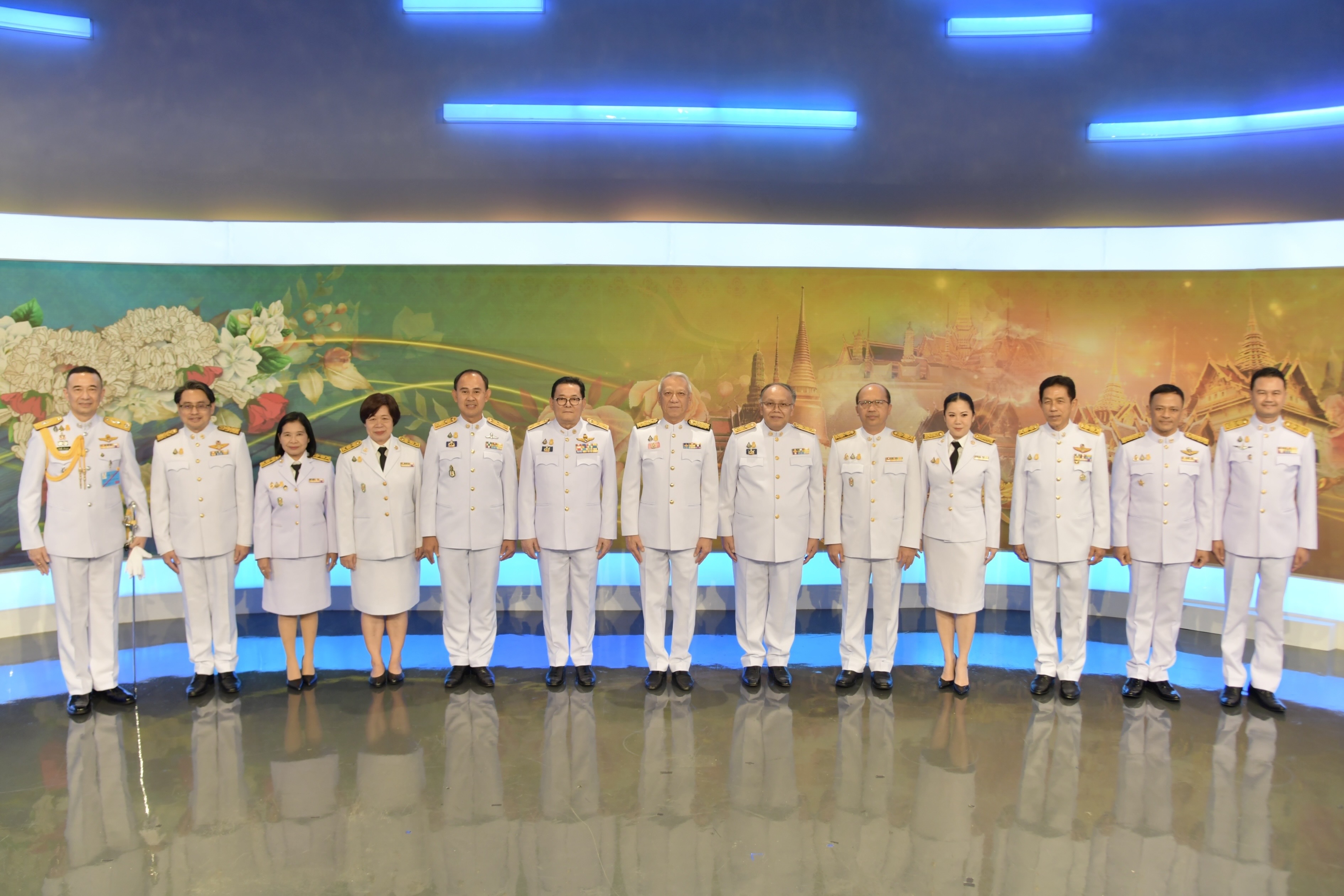 รมต พิพัฒน์ ร่วมบันทึกเทปโทรทัศน์ กล่าวอาศิรวาทถวายพระพรเนื่องในโอกาสวันเฉลิมพระชนมพรรษาสมเด็จพระนางเจ้าสิริกิติ์ พระบรมราชินีนาถ พระบรมราชชนนีพันปีหลวง 12 สิงหาคม 2566