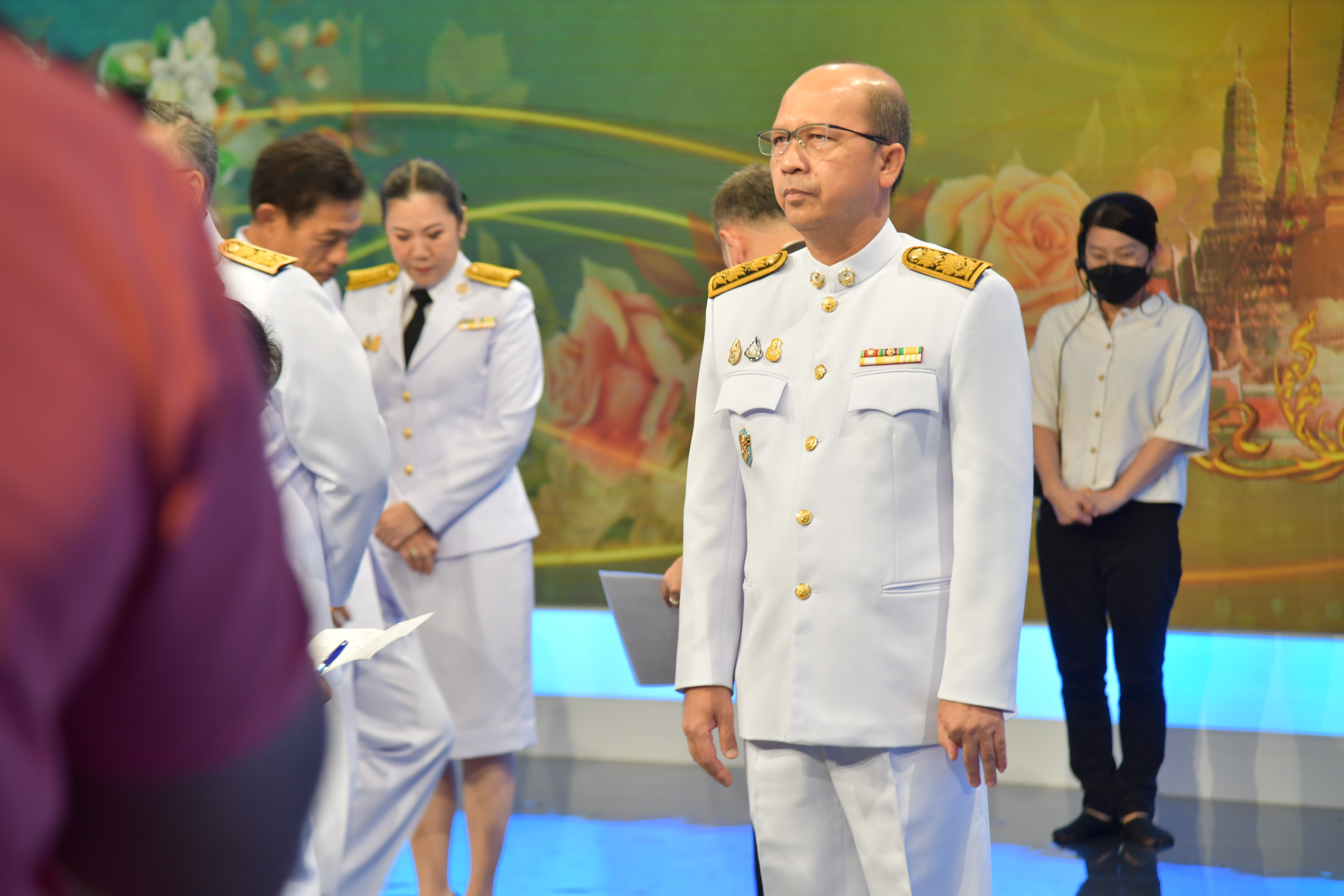 รมต พิพัฒน์ ร่วมบันทึกเทปโทรทัศน์ กล่าวอาศิรวาทถวายพระพรเนื่องในโอกาสวันเฉลิมพระชนมพรรษาสมเด็จพระนางเจ้าสิริกิติ์ พระบรมราชินีนาถ พระบรมราชชนนีพันปีหลวง 12 สิงหาคม 2566
