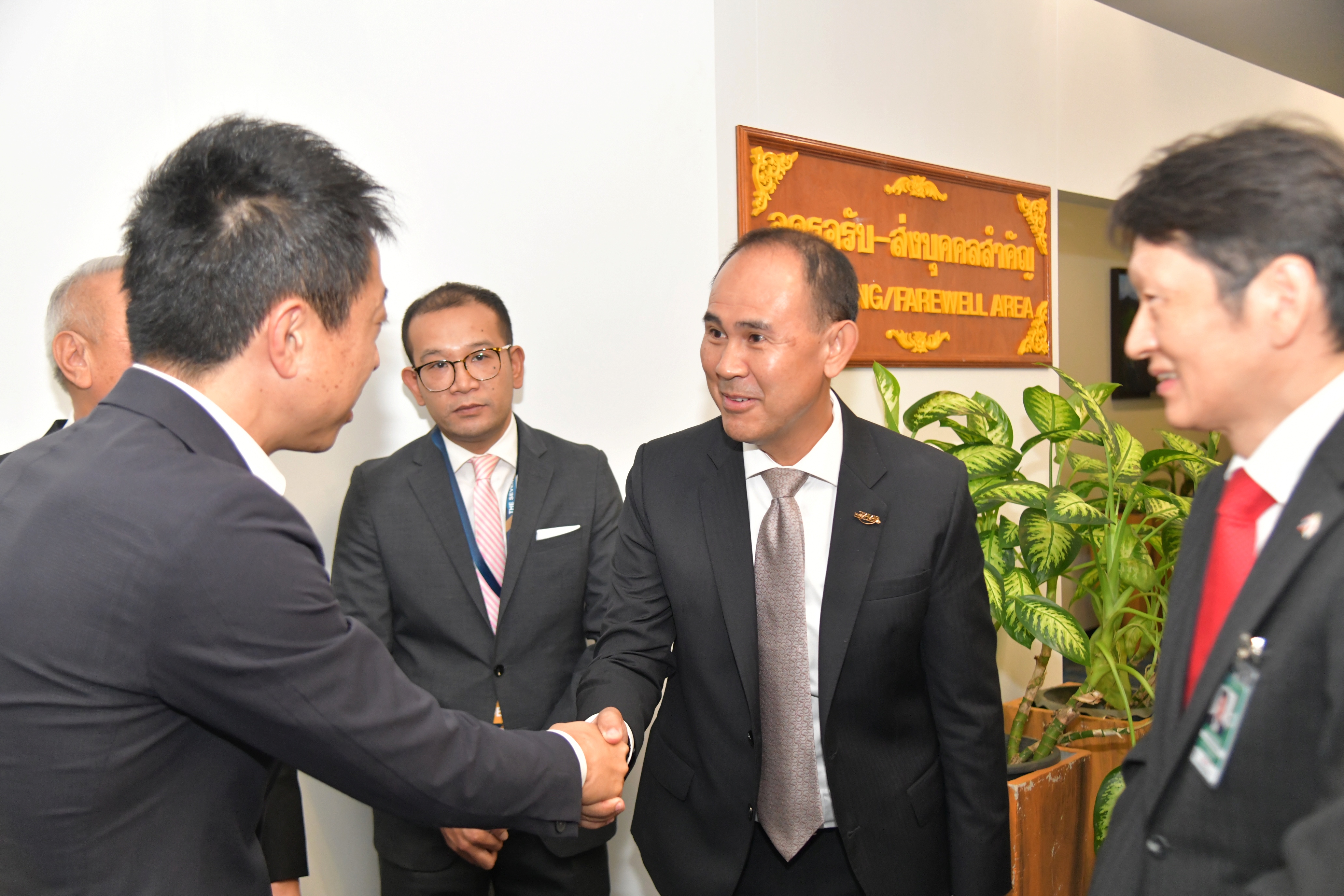 รัฐมนตรีว่าการกระทรวงการท่องเที่ยวและกีฬาร่วมต้อนรับคณะรัฐมนตรีที่มาร่วมประชุมรัฐมนตรีกีฬาอาเซียน ครั้งที่ 7