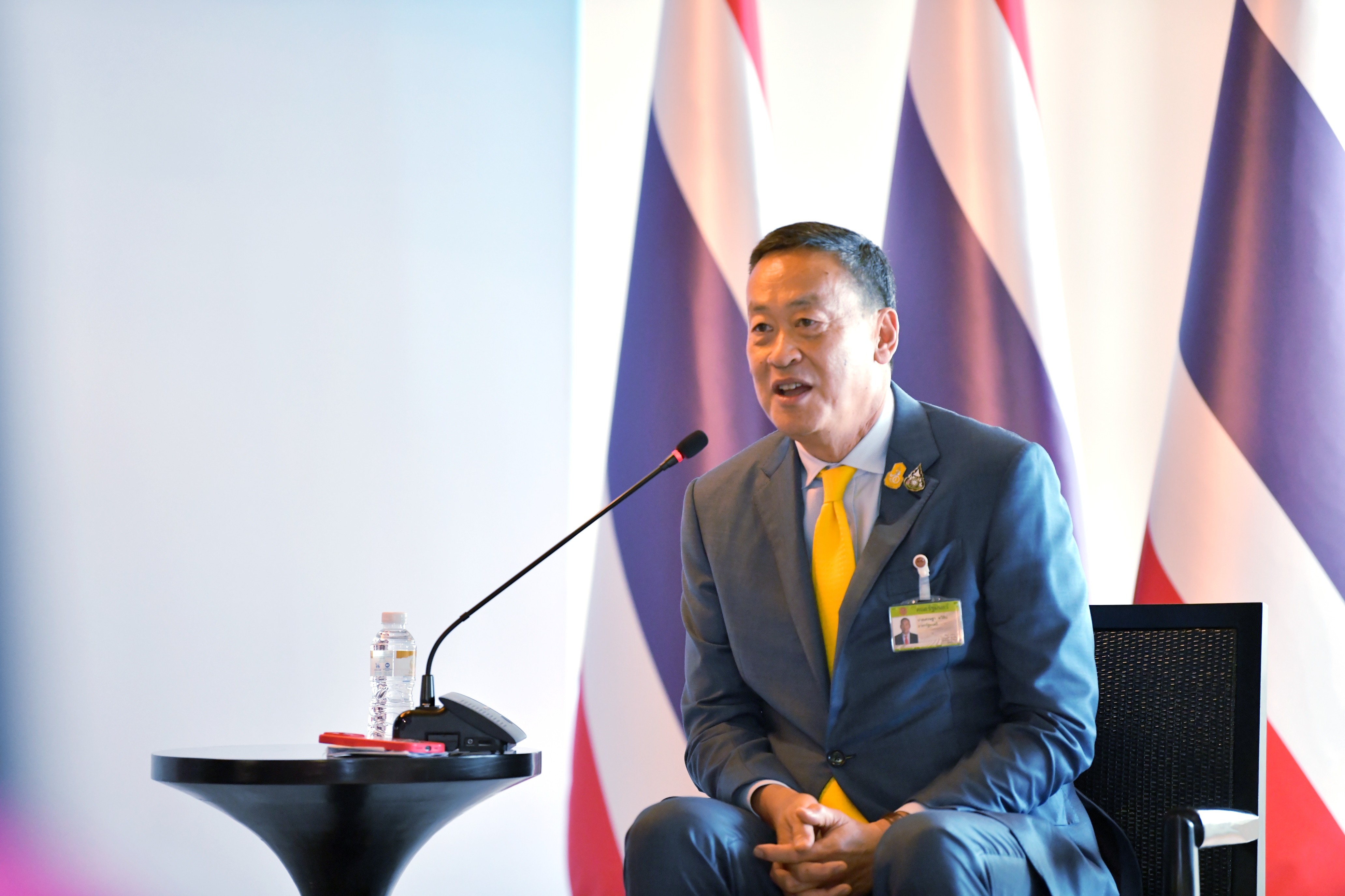 นายกรัฐมนตรีให้กำลังใจนักกีฬาวอลเลย์บอลหญิงทีมชาติไทย หวังให้ผ่านรอบคัดเลือก เข้าแข่งขันกีฬาโอลิมปิก 2024 โดยรัฐบาลพร้อมสนับสนุนเต็มที่