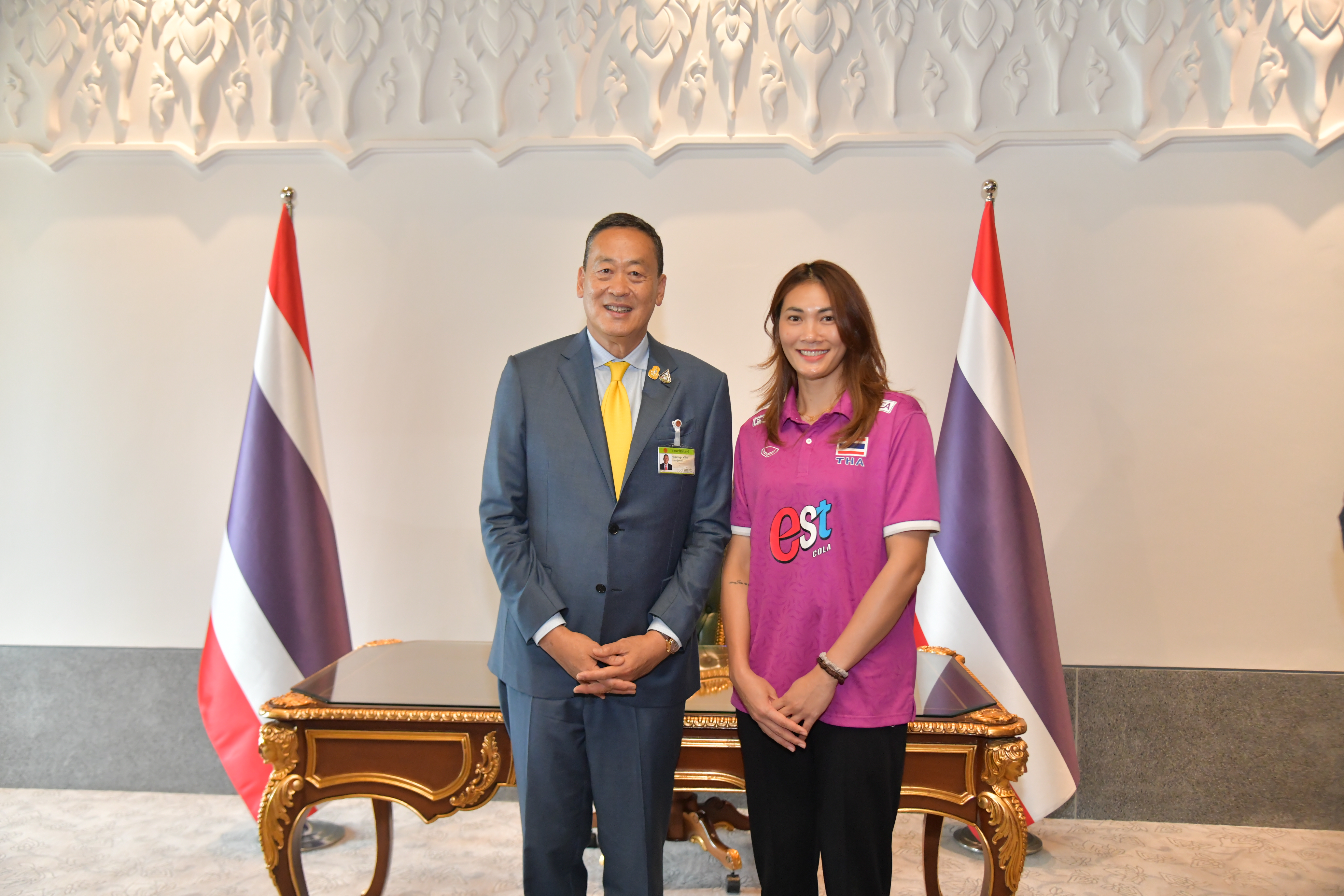 นายกรัฐมนตรีให้กำลังใจนักกีฬาวอลเลย์บอลหญิงทีมชาติไทย หวังให้ผ่านรอบคัดเลือก เข้าแข่งขันกีฬาโอลิมปิก 2024 โดยรัฐบาลพร้อมสนับสนุนเต็มที่