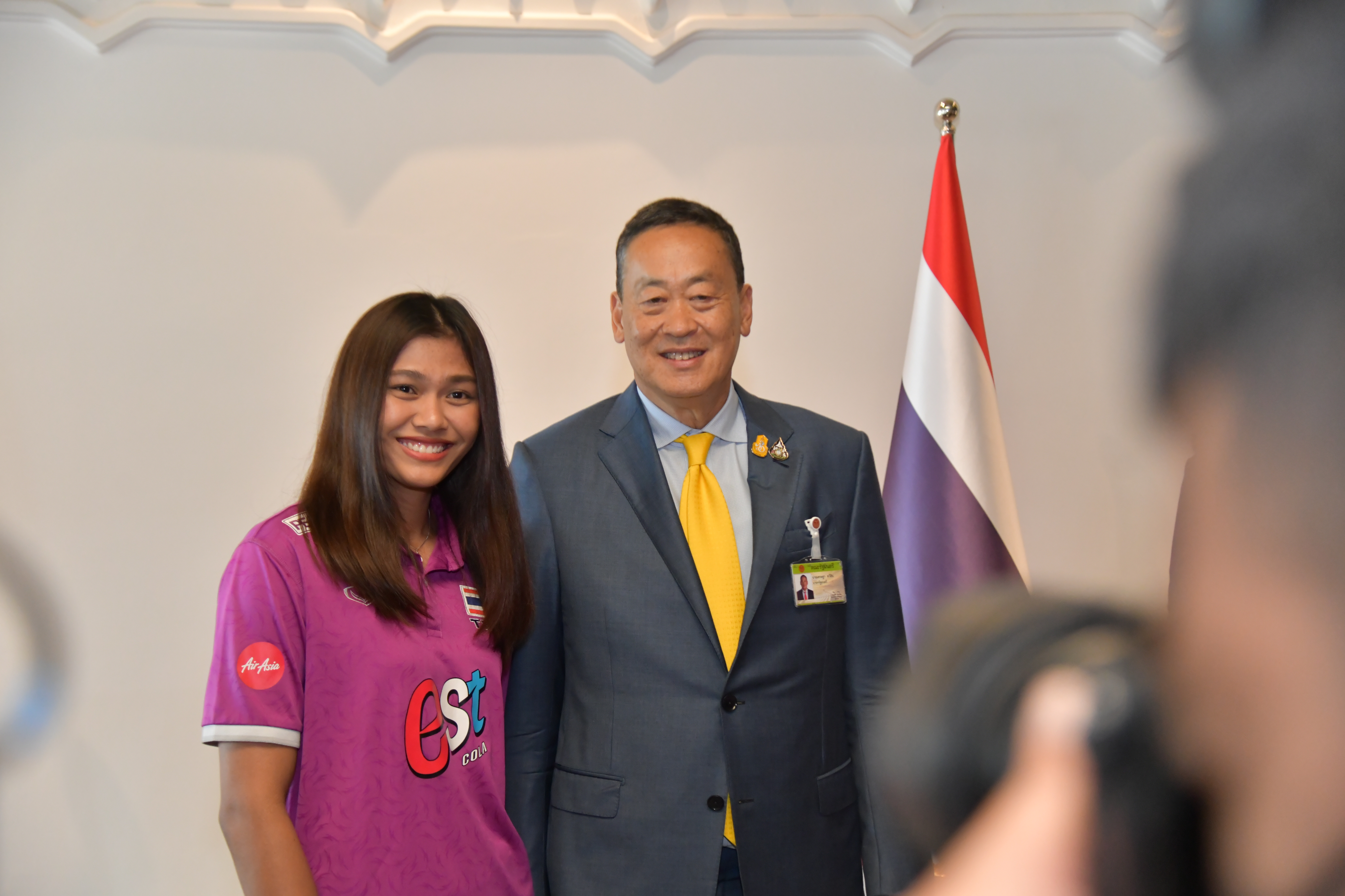 นายกรัฐมนตรีให้กำลังใจนักกีฬาวอลเลย์บอลหญิงทีมชาติไทย หวังให้ผ่านรอบคัดเลือก เข้าแข่งขันกีฬาโอลิมปิก 2024 โดยรัฐบาลพร้อมสนับสนุนเต็มที่