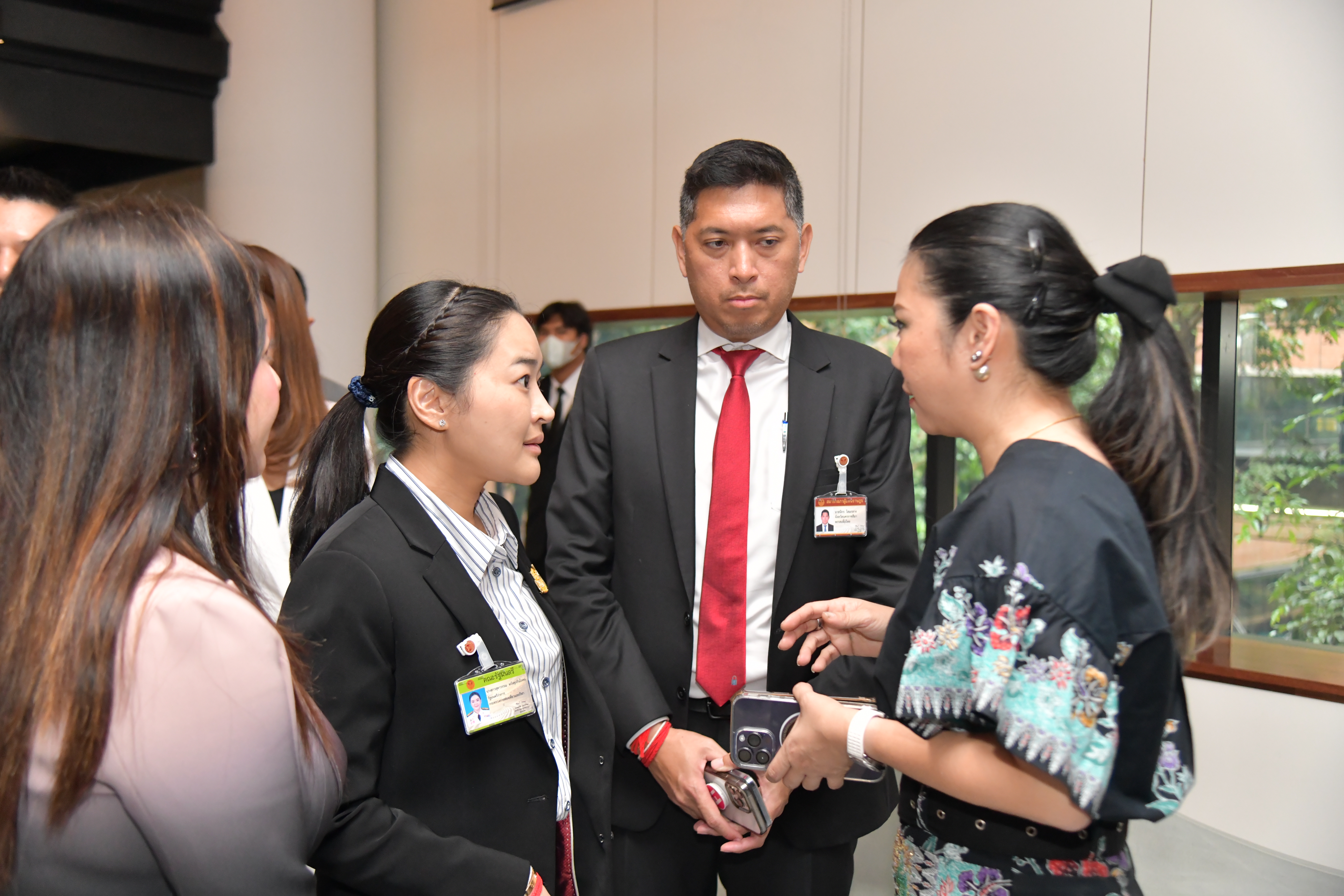 นายกรัฐมนตรีให้กำลังใจนักกีฬาวอลเลย์บอลหญิงทีมชาติไทย หวังให้ผ่านรอบคัดเลือก เข้าแข่งขันกีฬาโอลิมปิก 2024 โดยรัฐบาลพร้อมสนับสนุนเต็มที่