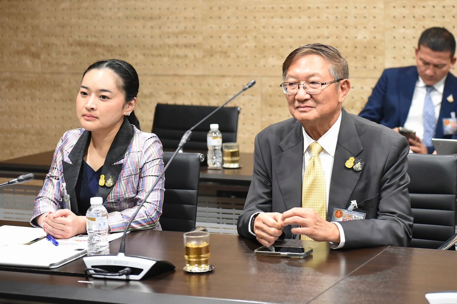 นายกรัฐมนตรีเป็นประธานการประชุมร่วมกับรัฐมนตรีว่าการกระทรวงการท่องเที่ยวและกีฬา เตรียมการรองรับนักท่องเที่ยว
