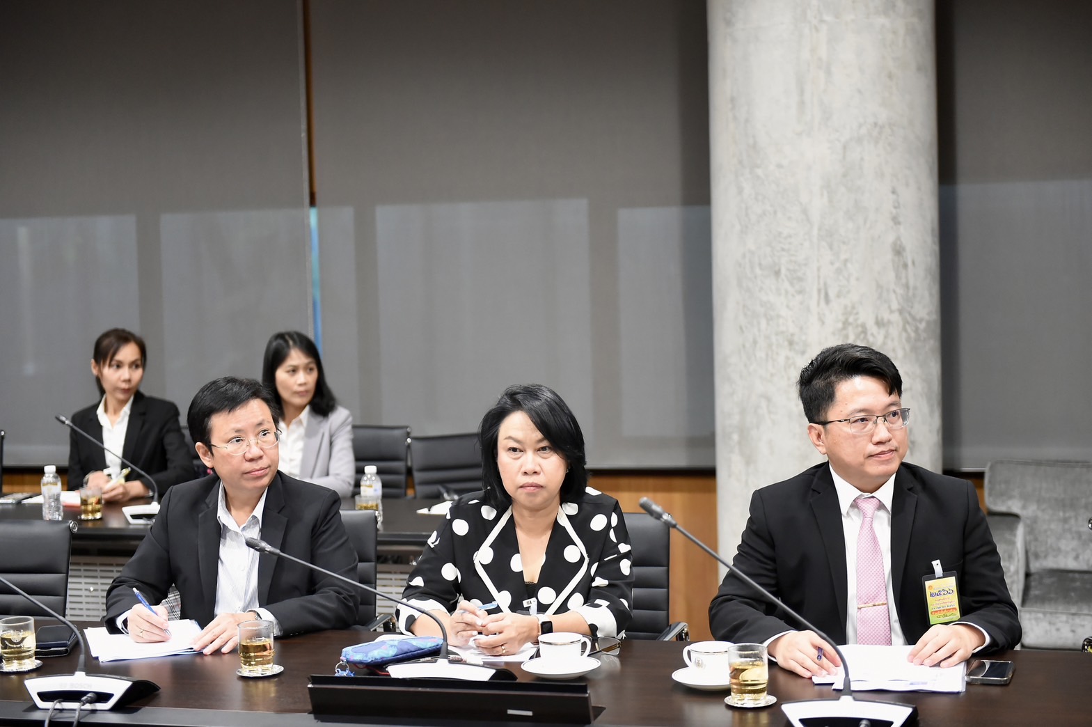 นายกรัฐมนตรีเป็นประธานการประชุมร่วมกับรัฐมนตรีว่าการกระทรวงการท่องเที่ยวและกีฬา เตรียมการรองรับนักท่องเที่ยว