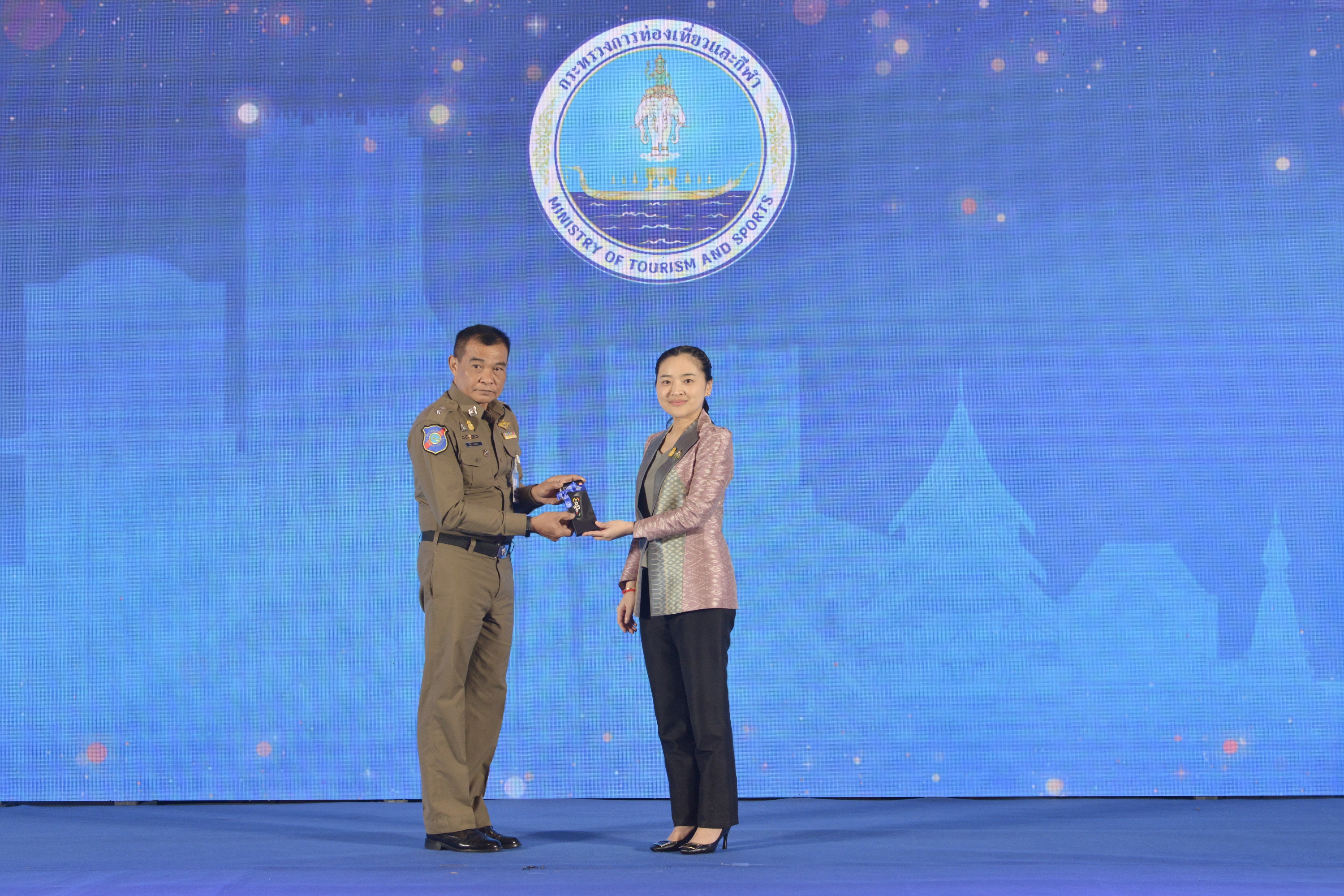 รมว.สุดาวรรณ มอบนโยบายกระทรวงการท่องเที่ยวและกีฬา