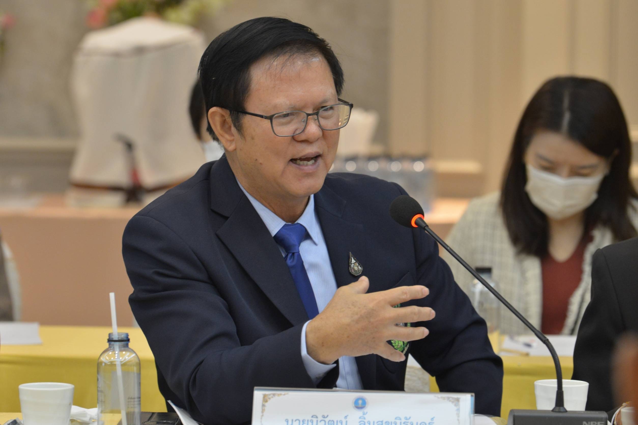 การประชุมคณะกรรมการตรวจสอบและประเมินผลประจำกระทรวงการท่องเที่ยวและกีฬา (ค.ต.ป.กก.) ร่วมกับผู้บริหารของกระทรวงการท่องเที่ยวและกีฬา