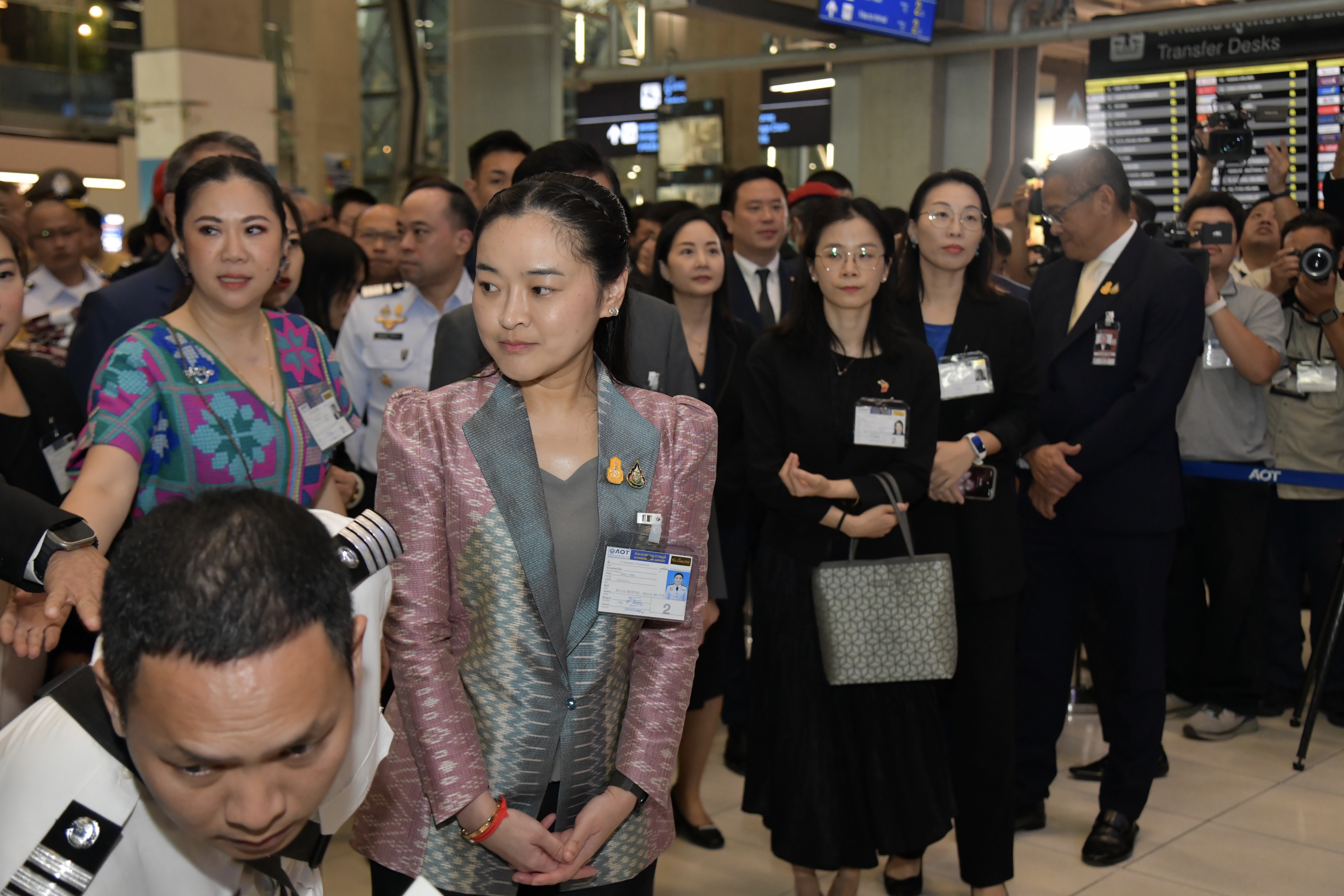 ททท. จัดพิธีต้อนรับนักท่องเที่ยวจากสาธารณรัฐประชาชนจีนและคาซัคสถาน ตามมาตรการยกเว้นการตรวจลงตรา (VISA Exemption) ณ 4 ท่าอากาศยานนานาชาติ