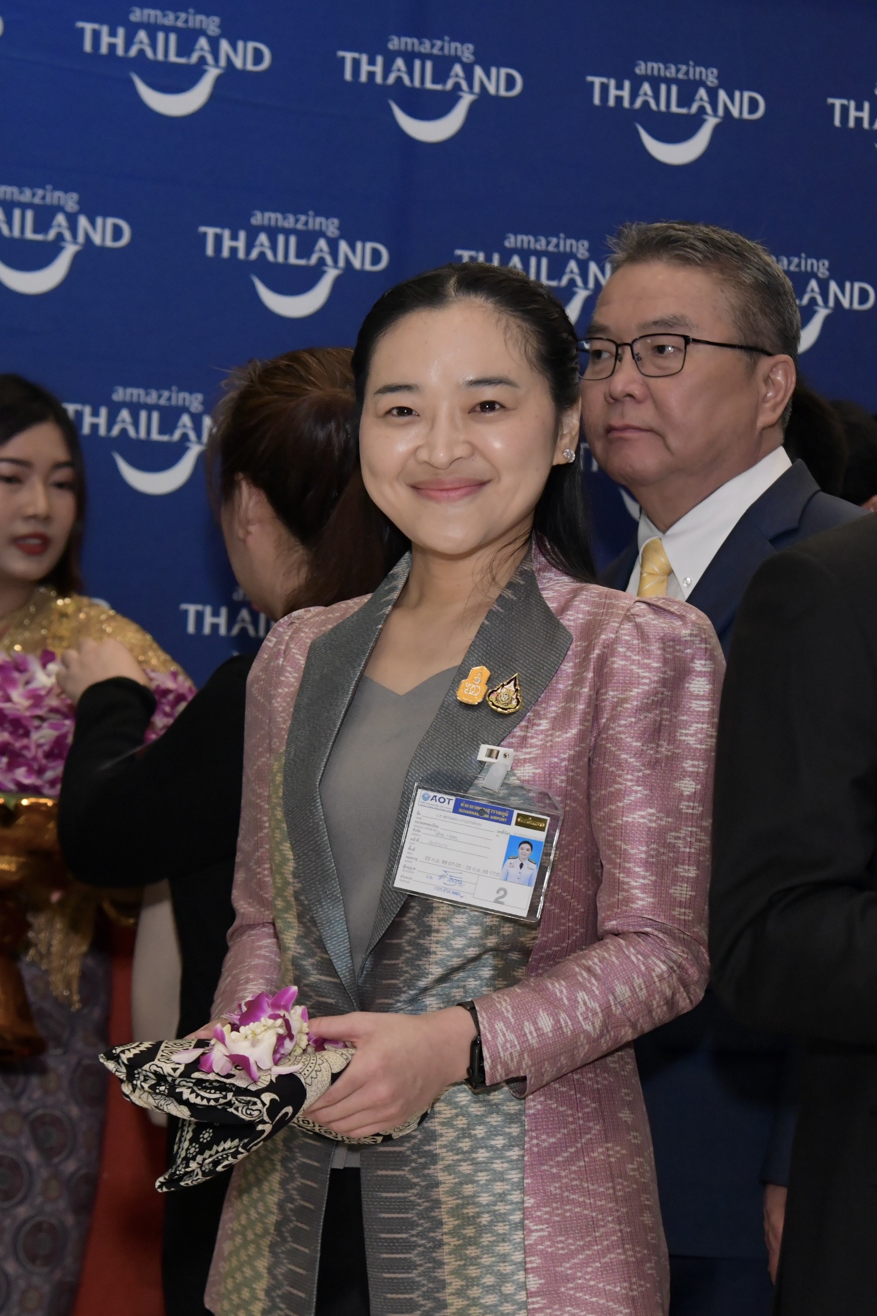 ททท. จัดพิธีต้อนรับนักท่องเที่ยวจากสาธารณรัฐประชาชนจีนและคาซัคสถาน ตามมาตรการยกเว้นการตรวจลงตรา (VISA Exemption) ณ 4 ท่าอากาศยานนานาชาติ