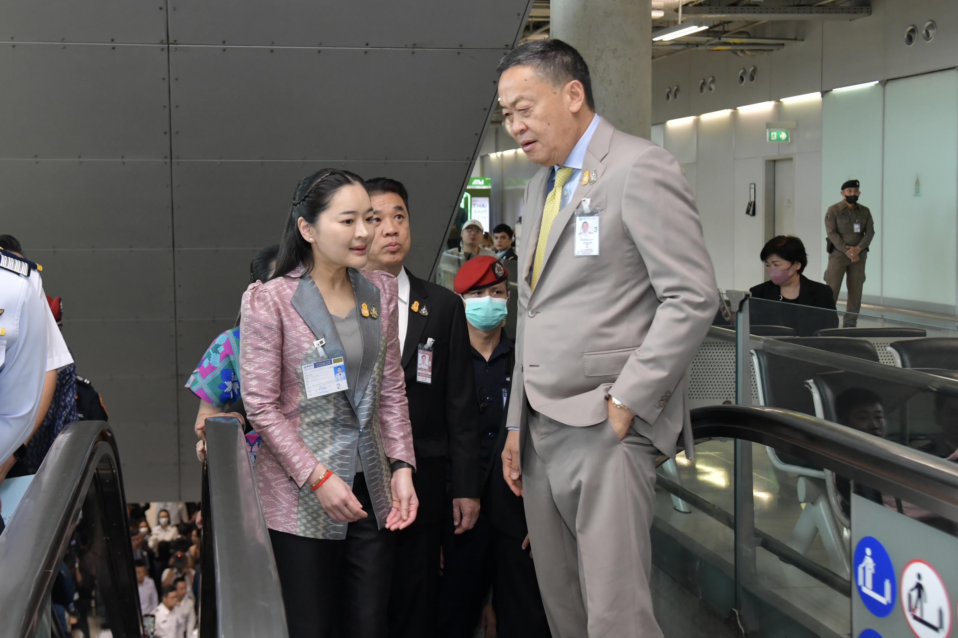 ททท. จัดพิธีต้อนรับนักท่องเที่ยวจากสาธารณรัฐประชาชนจีนและคาซัคสถาน ตามมาตรการยกเว้นการตรวจลงตรา (VISA Exemption) ณ 4 ท่าอากาศยานนานาชาติ