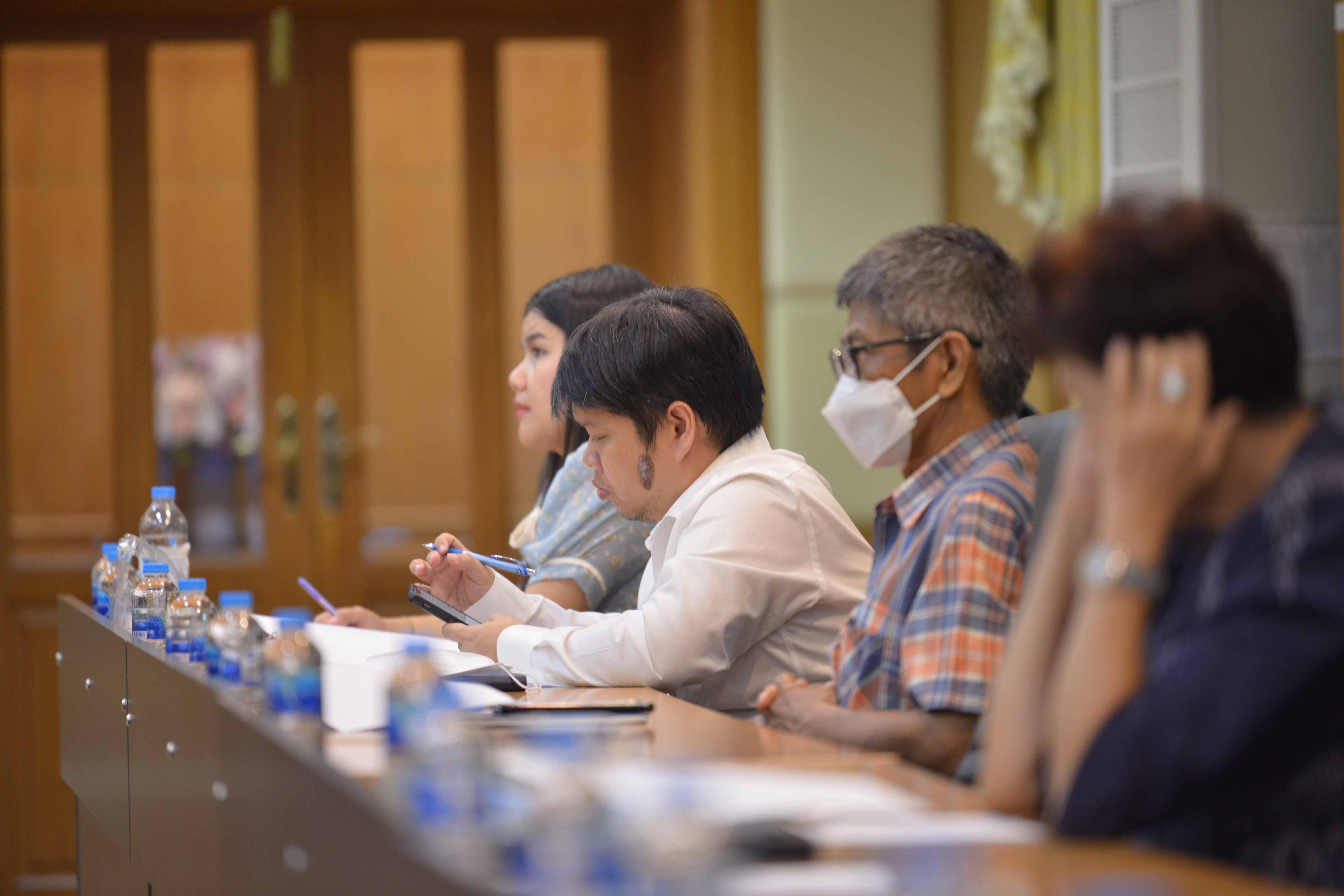 รองปลัดกระทรวงการท่องเที่ยวและกีฬา เป็นประธานการประชุมหารือการจัดงานพิธีถวายผ้าพระกฐินพระราชทาน ประจำปี 2566 ณ ศาลาโรงธรรม วัดท่าโพธิ์ วรวิหาร (พระอารามหลวง) ตำบลท่าวัง อำเภอเมืองนครศรีธรรมราช จังหวัดนครศรีธรรมราช 