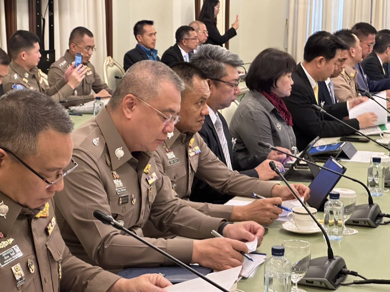 นายกรัฐมนตรี ประชุมหารือแผนบูรณาการการท่องเที่ยว