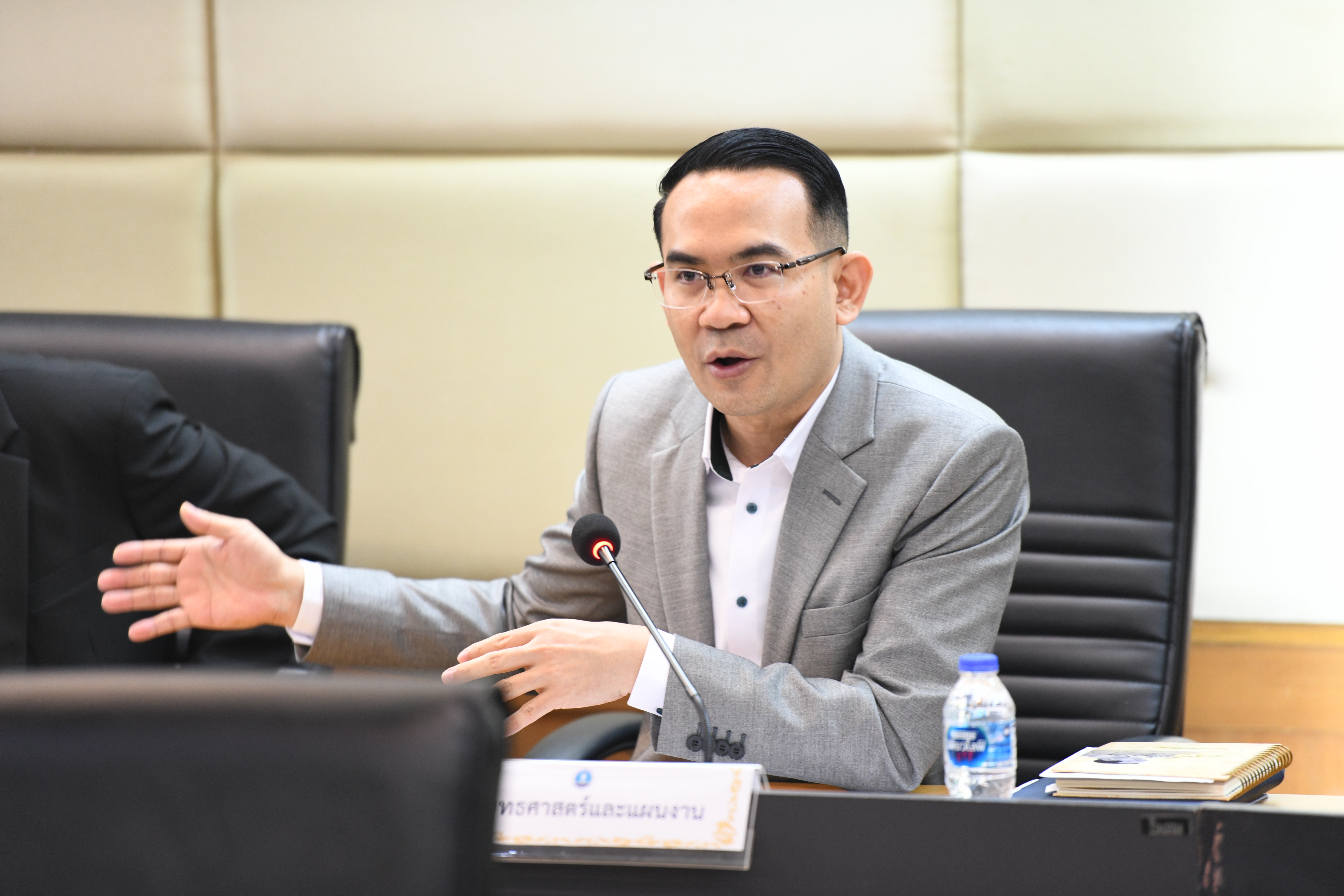 หัวหน้าผู้ตรวจราช กก เป็นประธานประชุมกำหนดแผนและติตตามผลการตรวจราชการของกระทรวงการท่องเที่ยวและกีฬา ประจำปีงบประมาณ พ.ศ. 2567 ครั้งที่ 1/2566